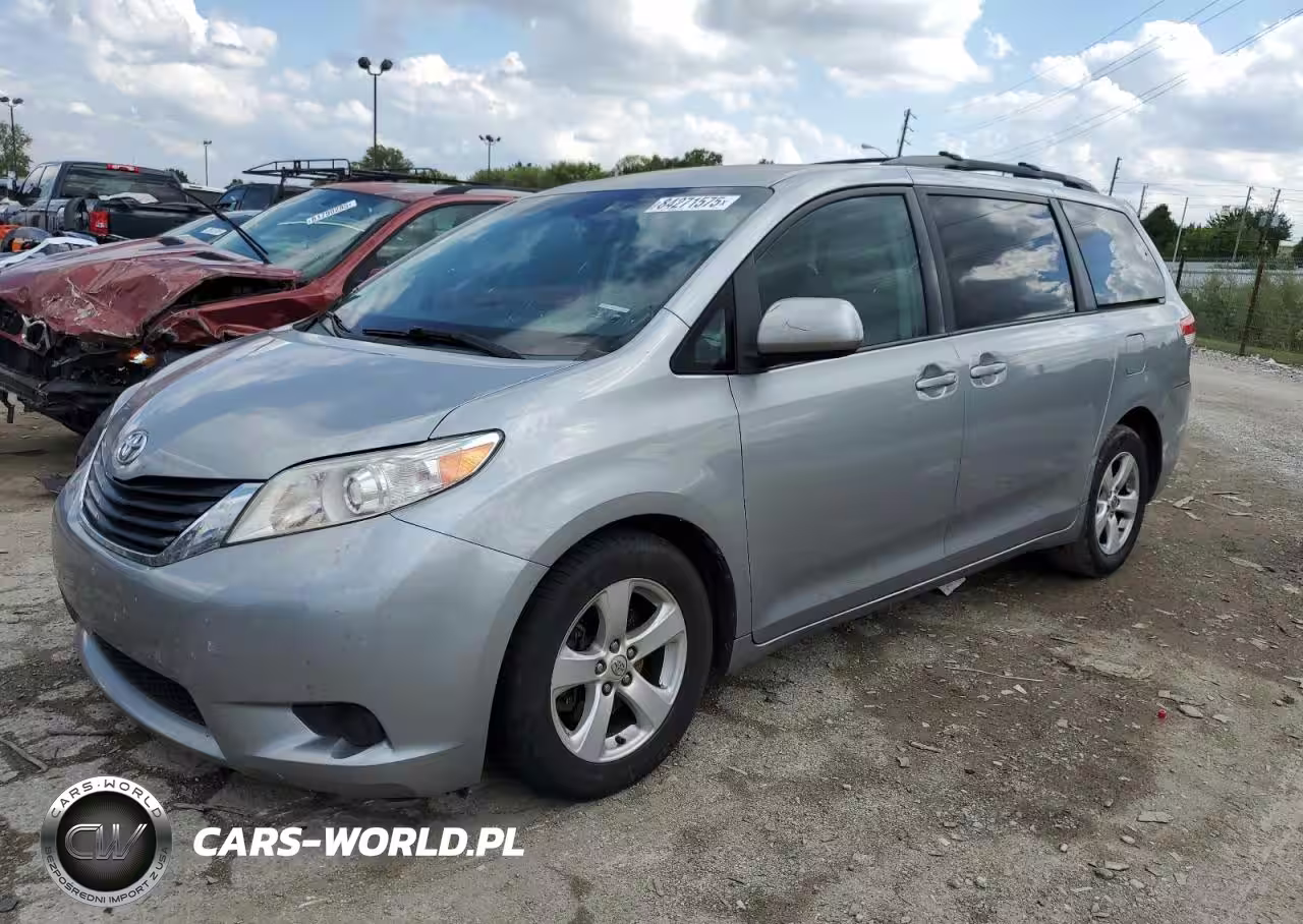 2013 Toyota Sienna Le