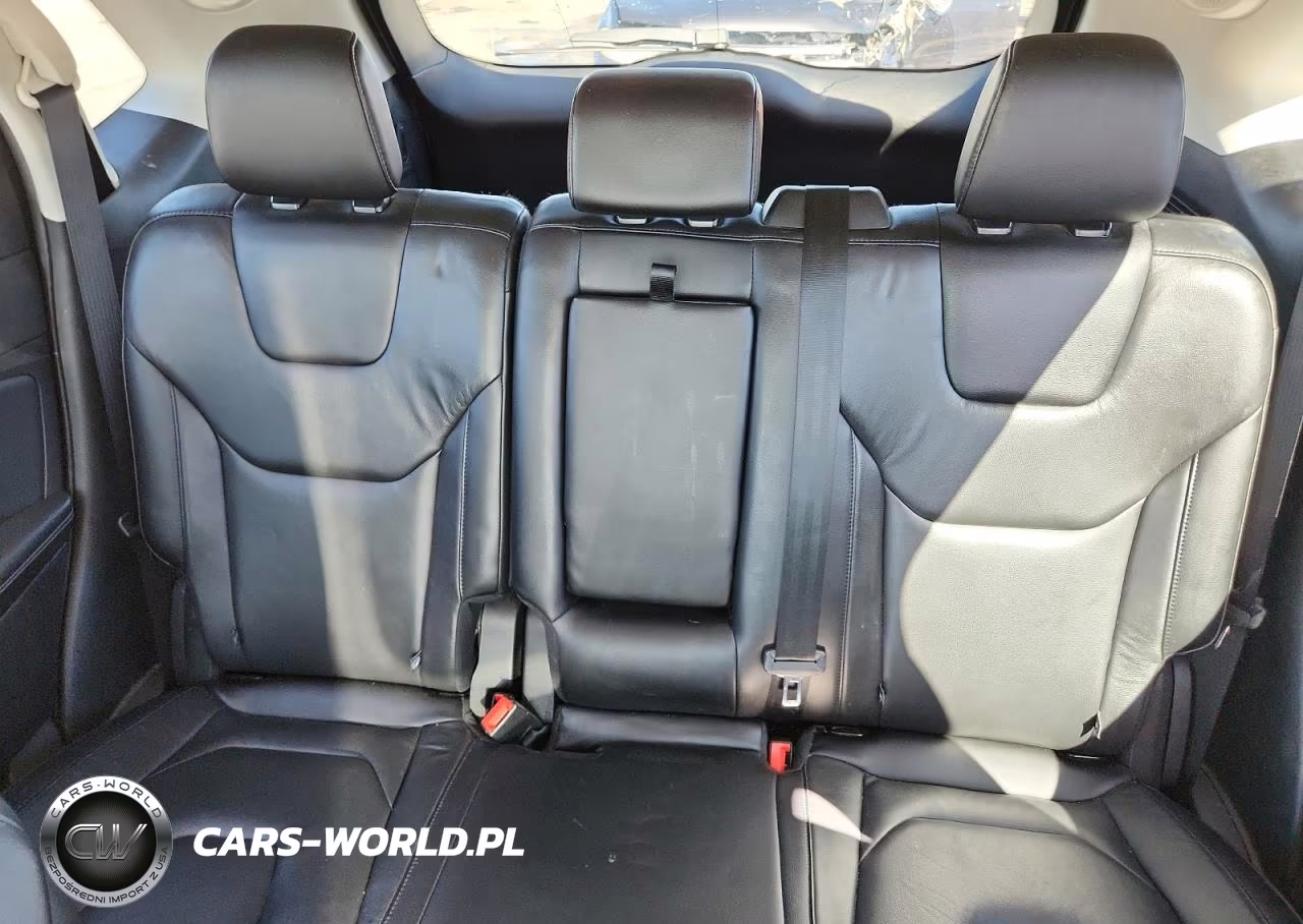 2019 Ford Edge Titanium VIN:2FMPK3K92KBC05001 - 10
