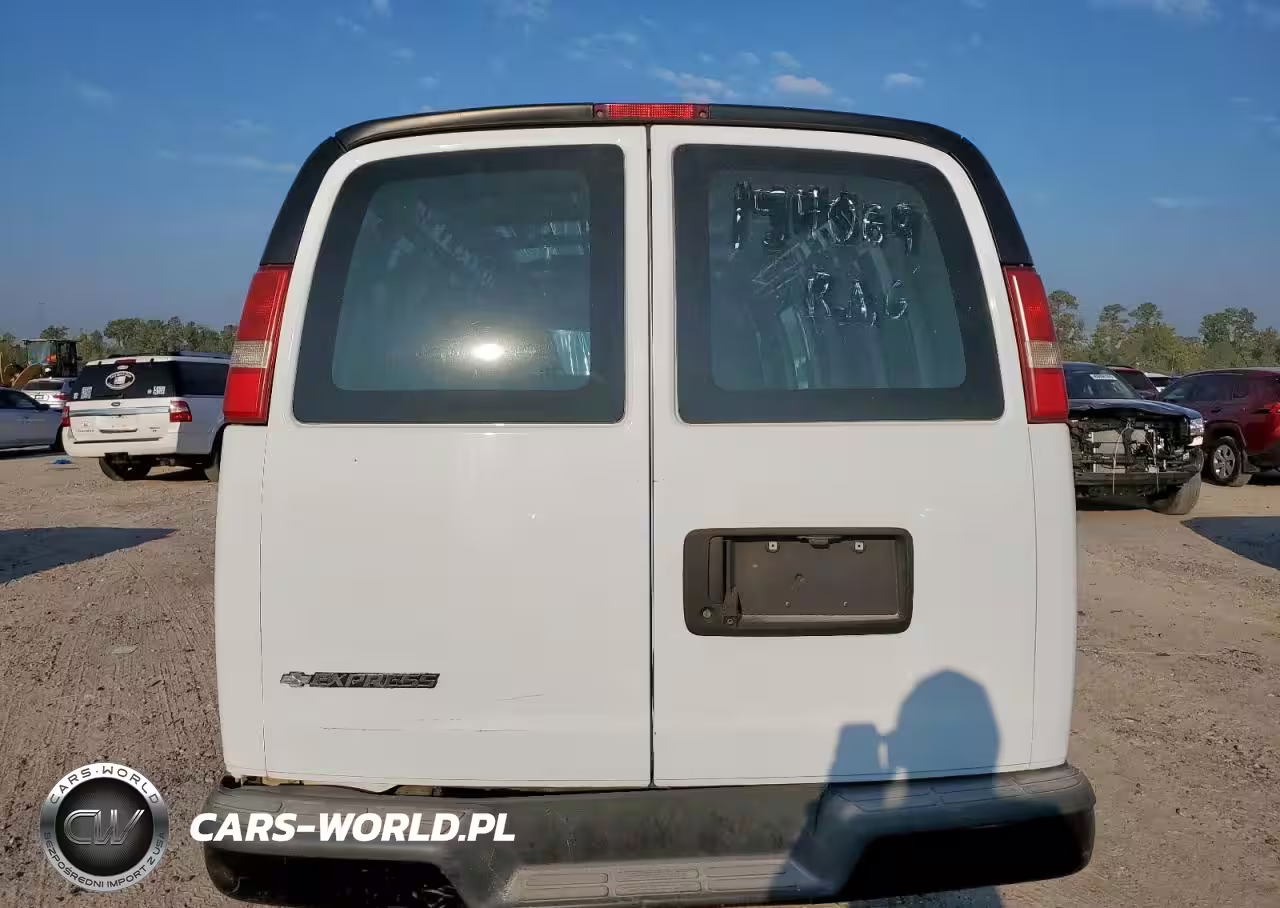 2018 Chevrolet Express G3500 VIN:1GCZGHFG7J1165402 - 6
