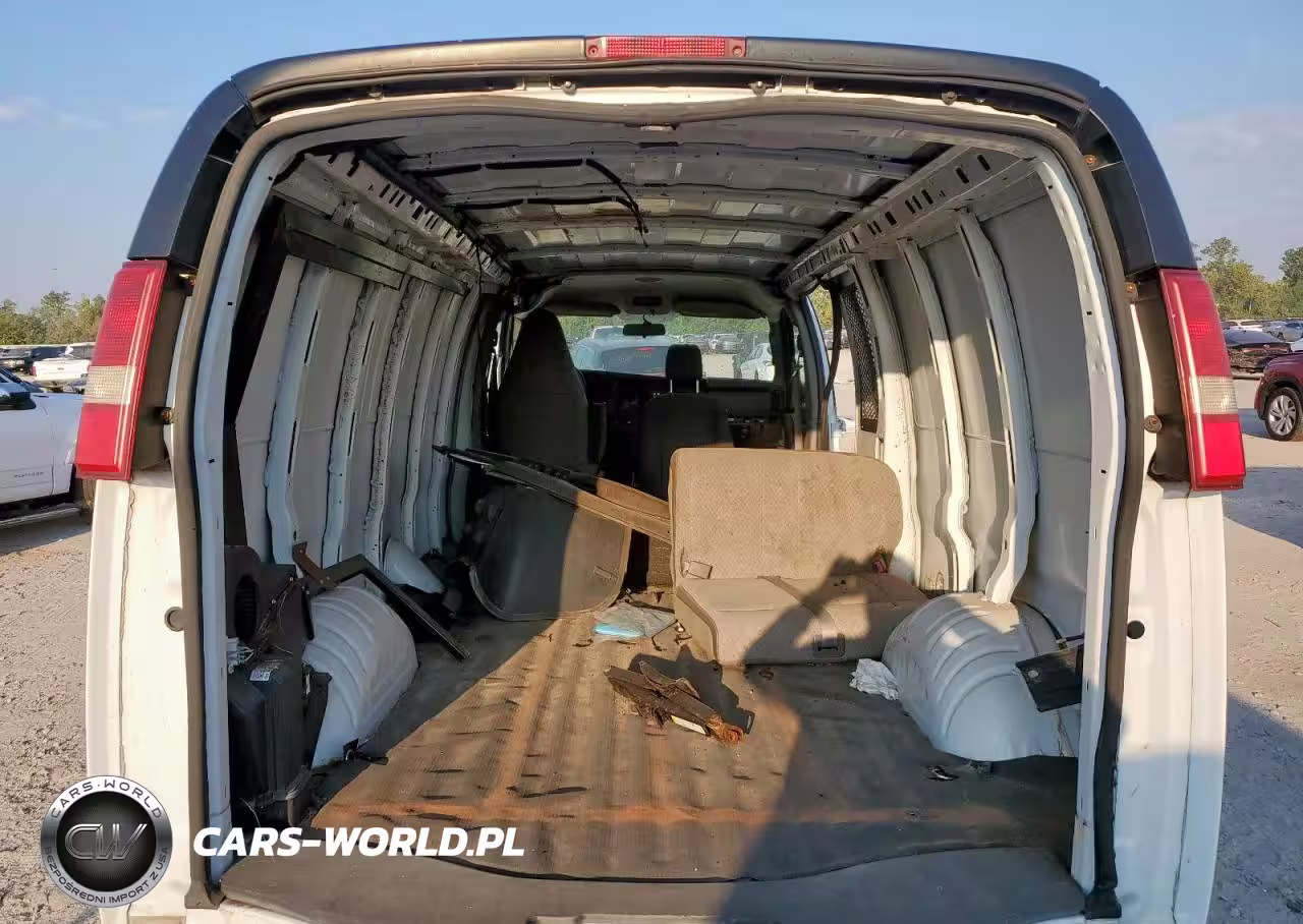 2018 Chevrolet Express G3500 VIN:1GCZGHFG6J1168484 - 6