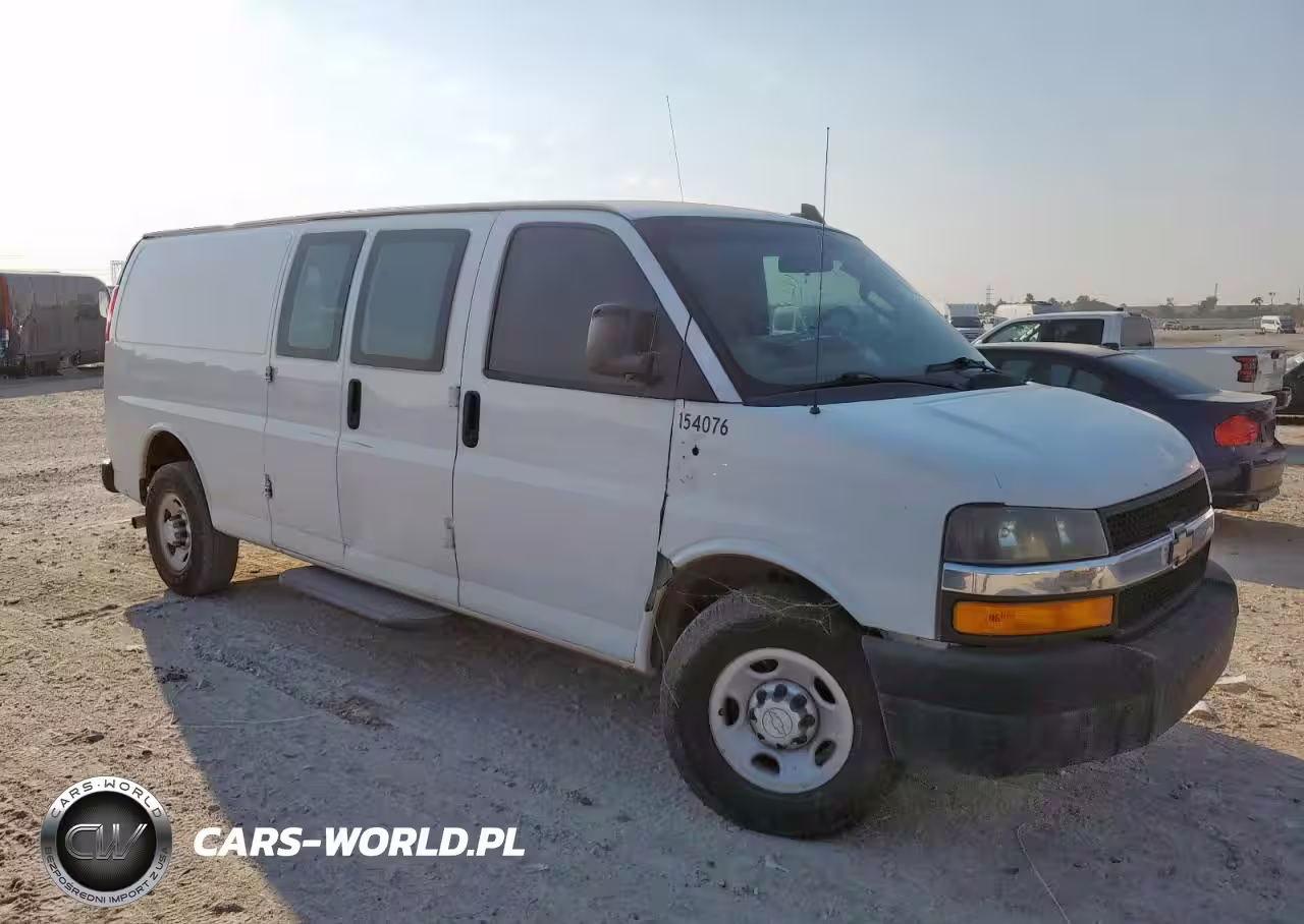 2018 Chevrolet Express G3500 VIN:1GCZGHFG1J1168506 - 4