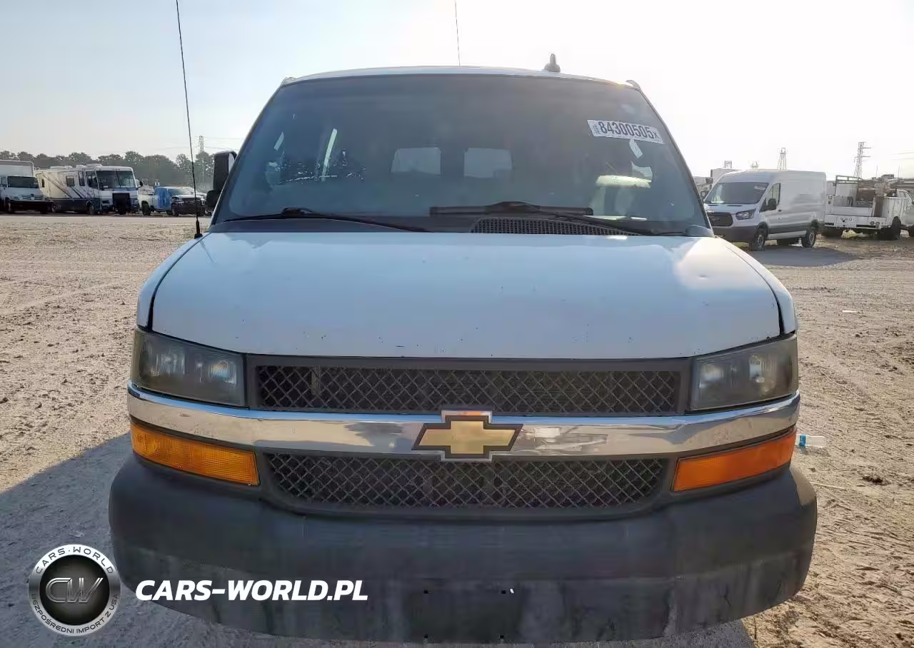 2018 Chevrolet Express G3500 VIN:1GCZGHFG1J1168506 - 5