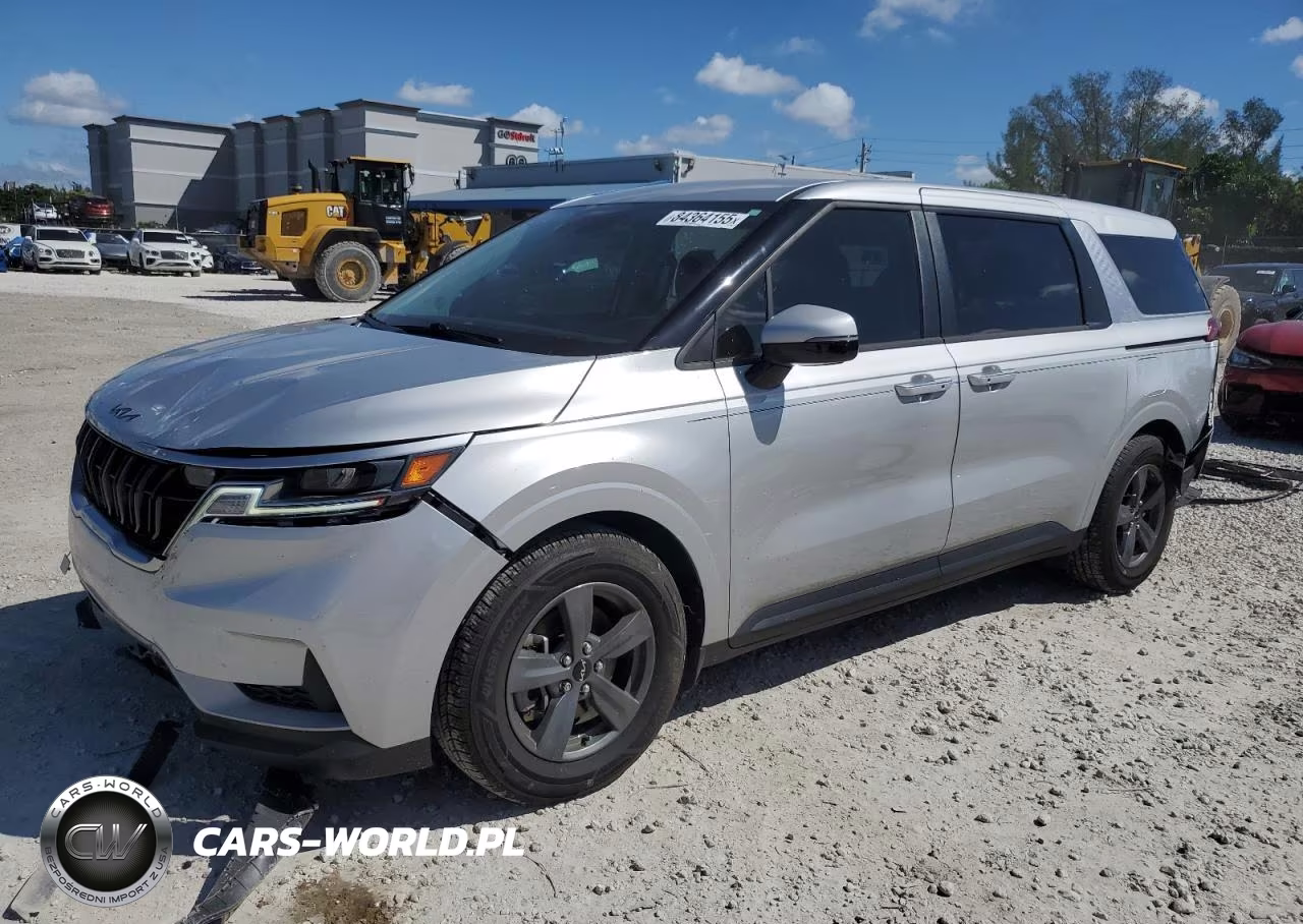 2023 Kia Carnival Lx