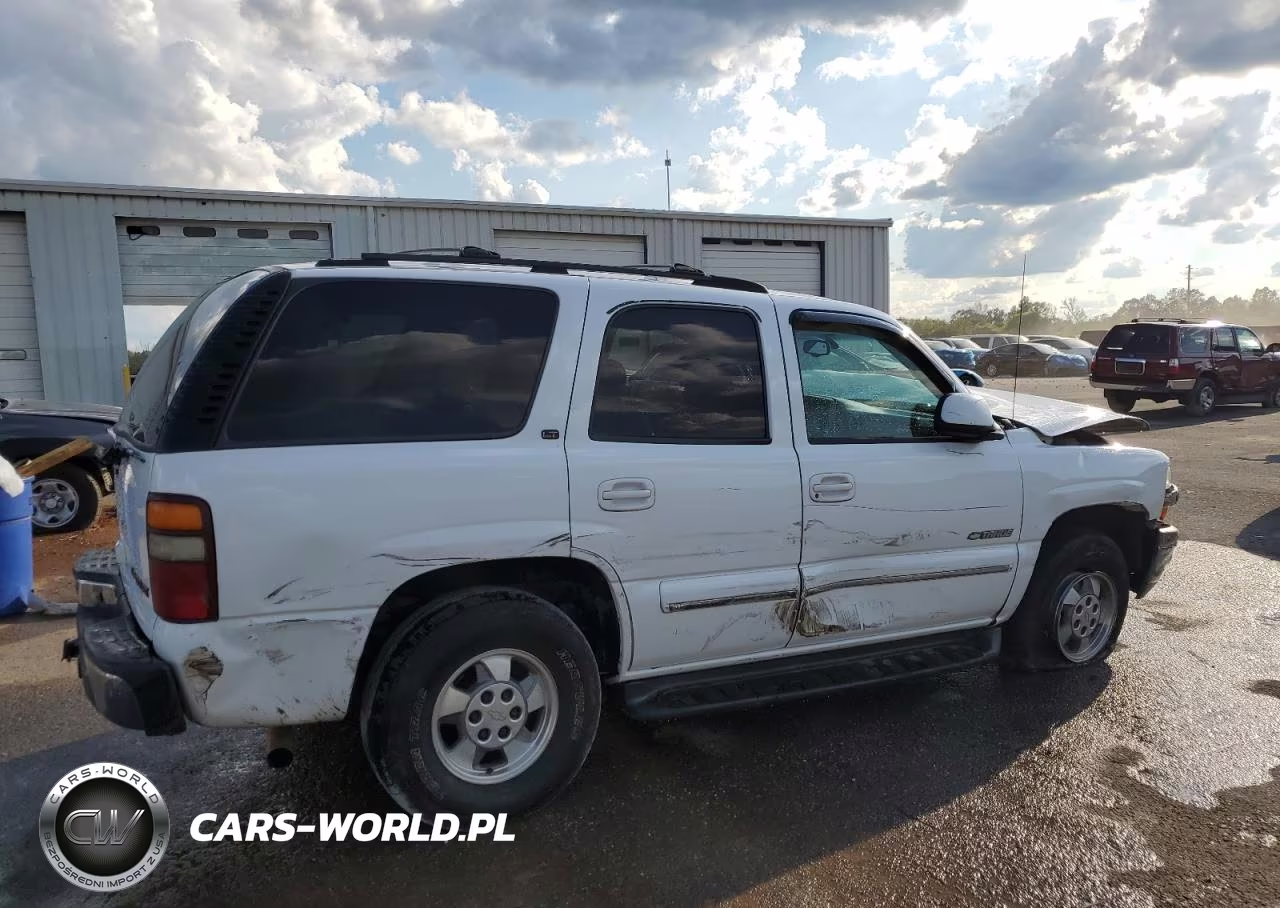 2001 Chevrolet Tahoe C1500 VIN:1GNEC13TX1R128758 - 3