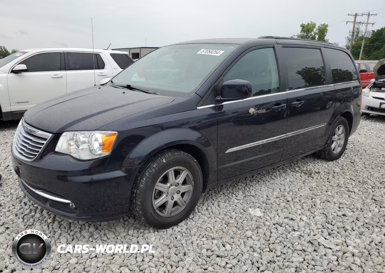 2011 Chrysler Town & Country Touring