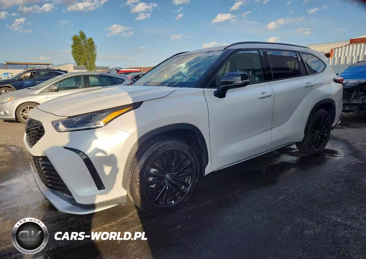2025 Toyota Highlander Le