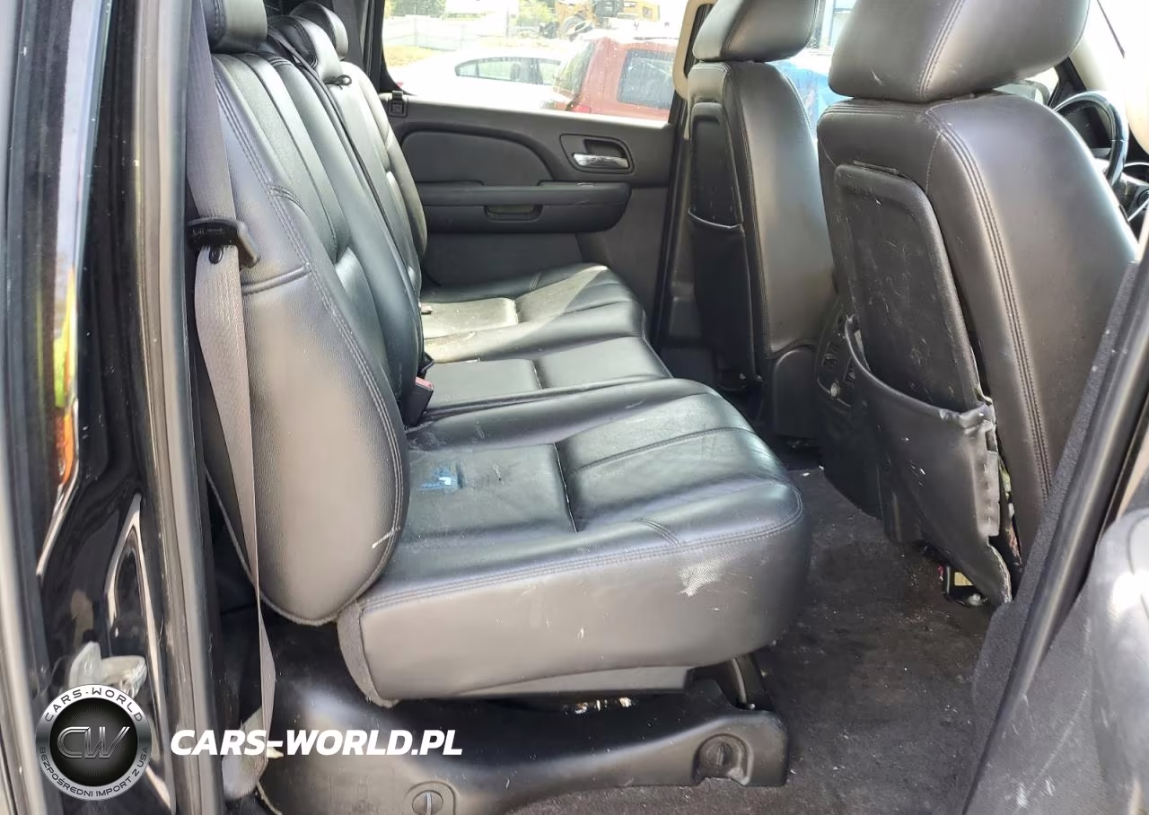 2011 Chevrolet Avalanche Lt VIN:3GNTKFE37BG239791 - 10