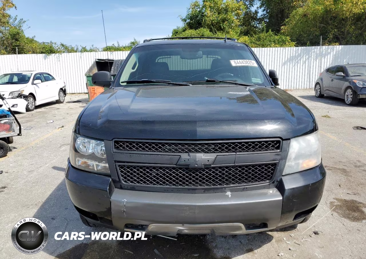 2011 Chevrolet Avalanche Lt VIN:3GNTKFE37BG239791 - 5