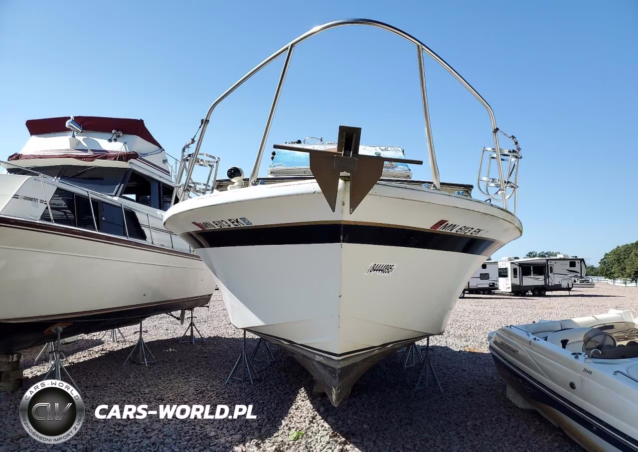 1974 CARVER YACHTS MONTEREY  VIN:CDR38021M748 - 10