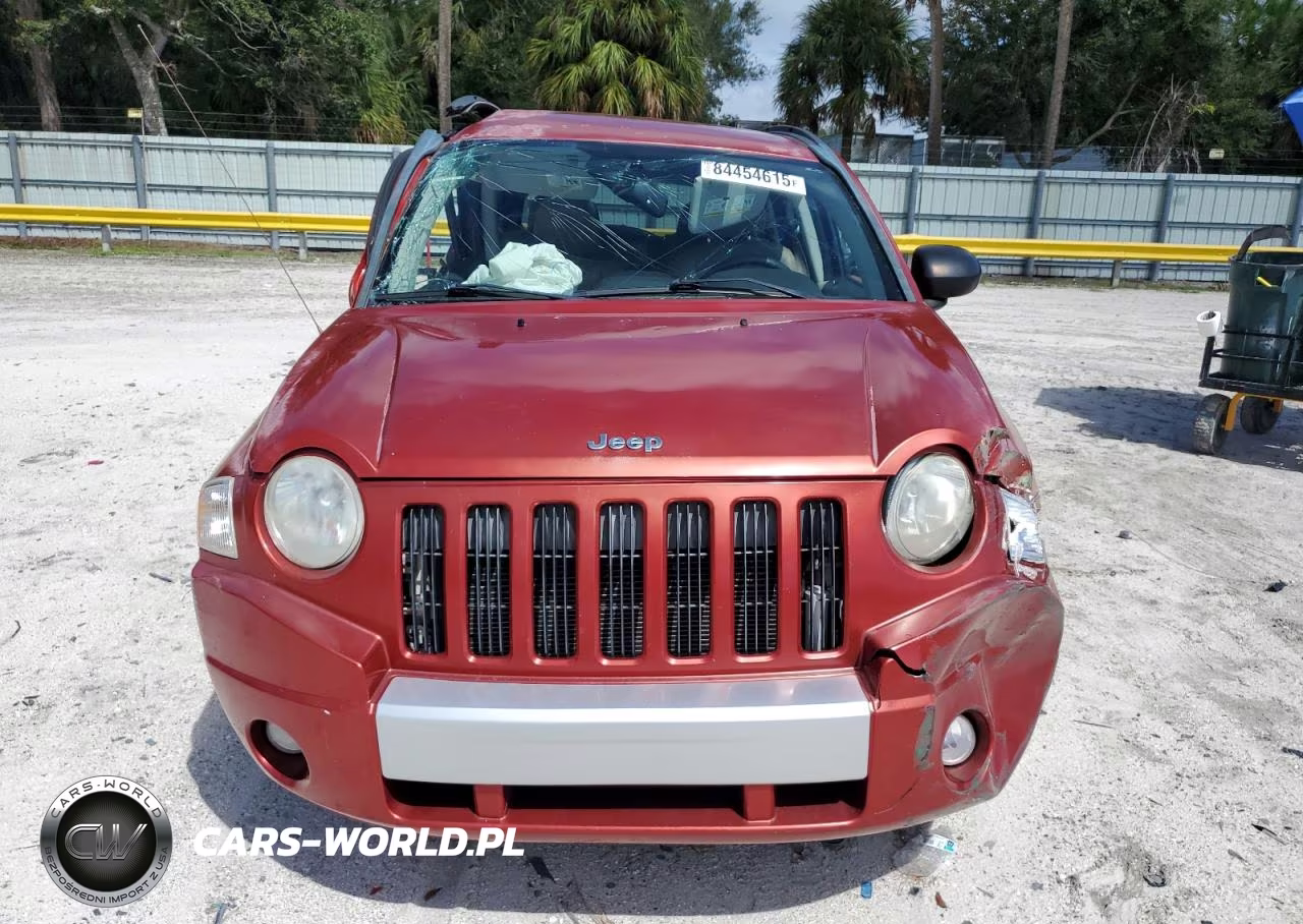 2010 Jeep Compass Limited VIN:1J4NT5FB0AD643441 - 5