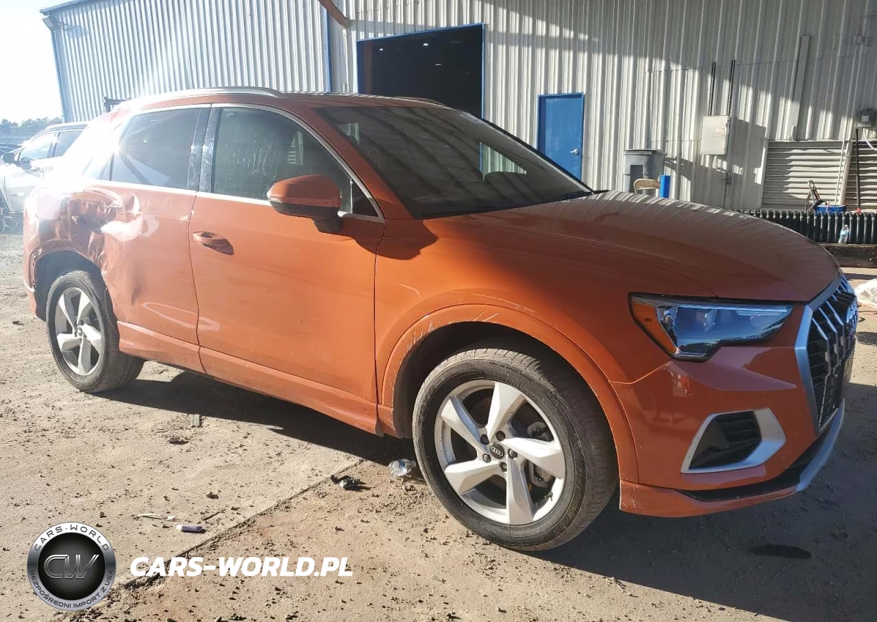2021 Audi Q3 Premium 40 VIN:WA1AUCF39M1135807 - 4