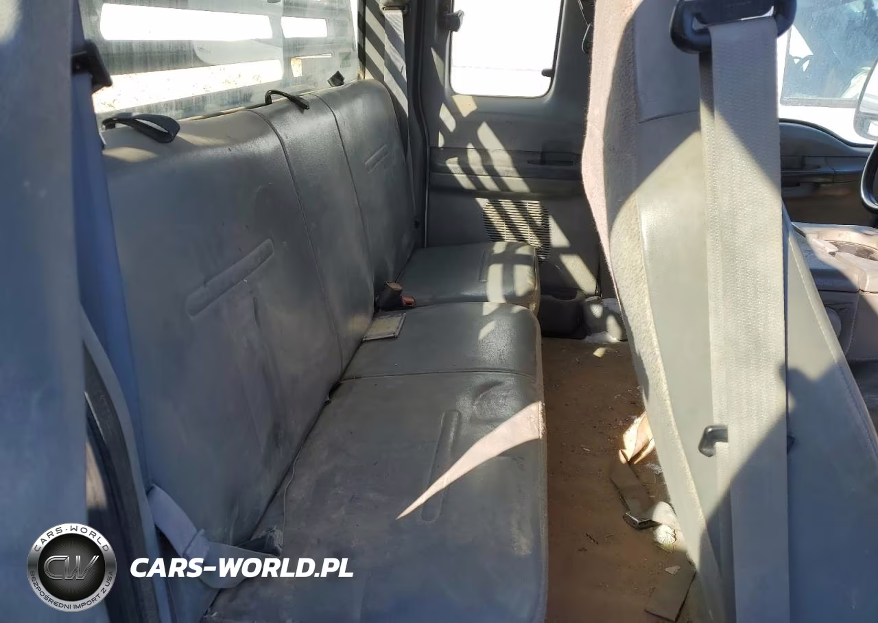 2004 Ford F350 Super Duty VIN:1FDWX36PX4EC15630 - 10