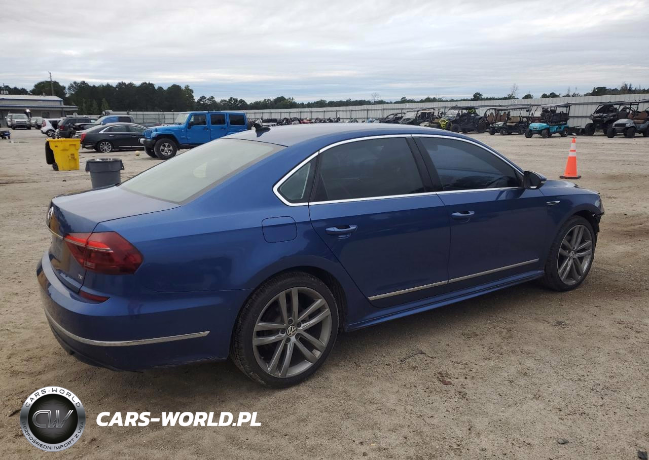 2017 Volkswagen Passat R-Line VIN:1VWDT7A33HC065118 - 3