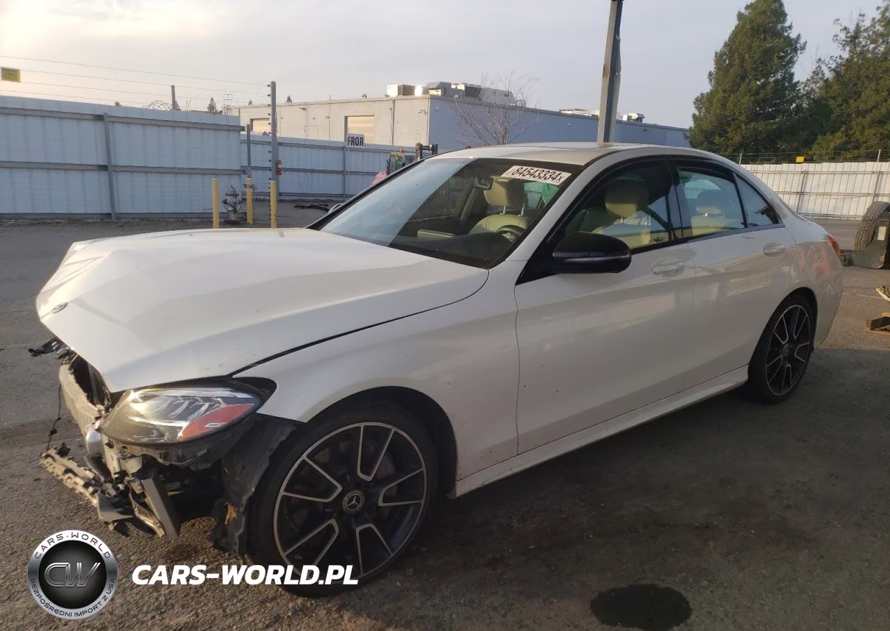 2019 Mercedes-Benz C 300 – zdjęcie 1 z 13