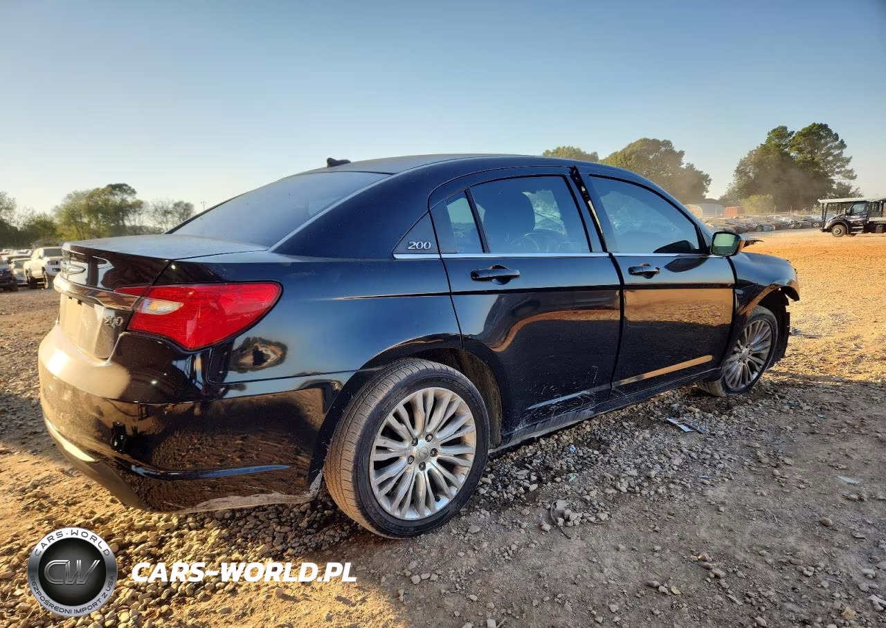 2013 Chrysler 200 Lx VIN:1C3CCBAB6DN670665 - 3