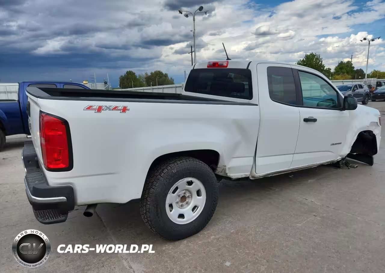 2019 Chevrolet Colorado VIN:1GCHTBEN1K1268630 - 3