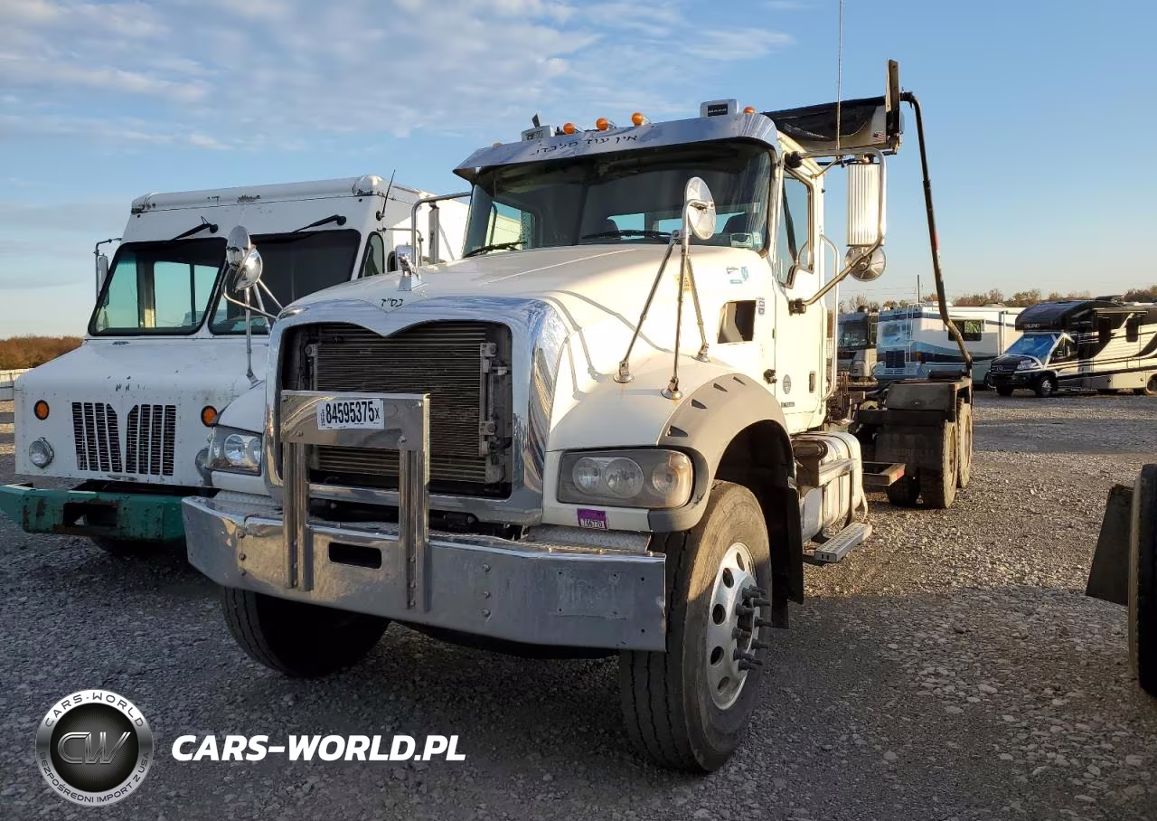 2020 Mack Granite - Semi Truck VIN:1M2GR4GCXLM013732 - 2