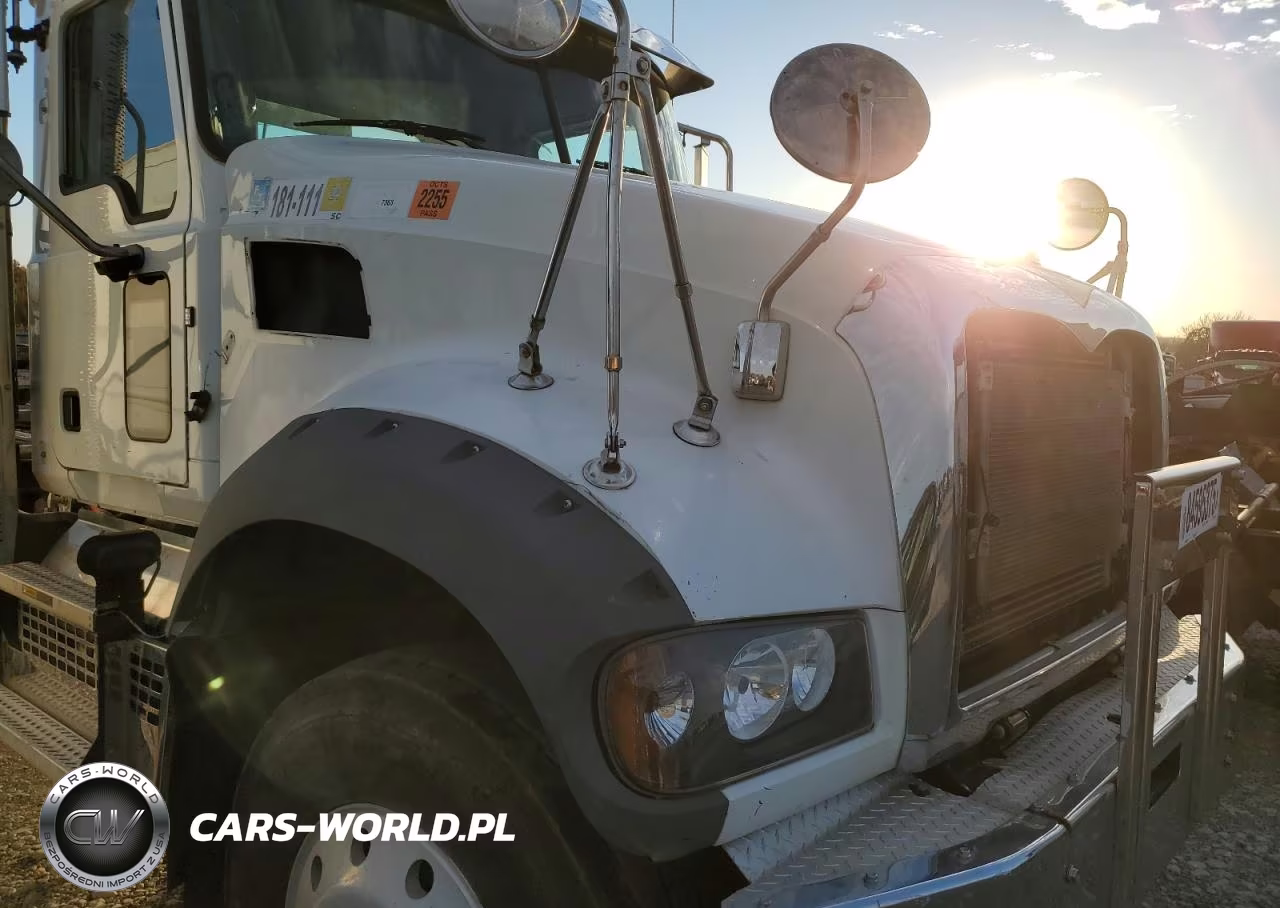 2020 Mack Granite - Semi Truck VIN:1M2GR4GCXLM013732 - 7