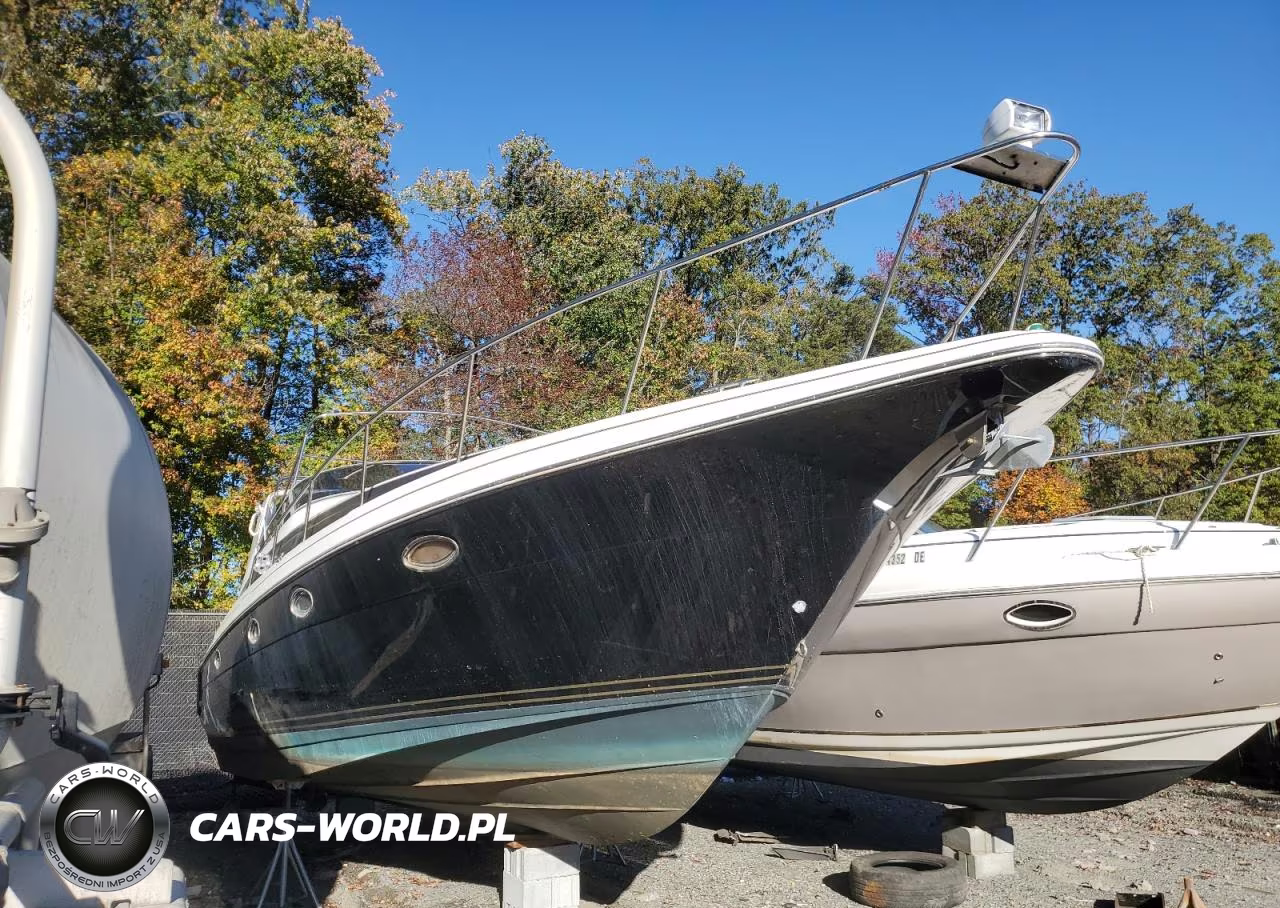 2000 Cruisers Yachts 3375 - Boat