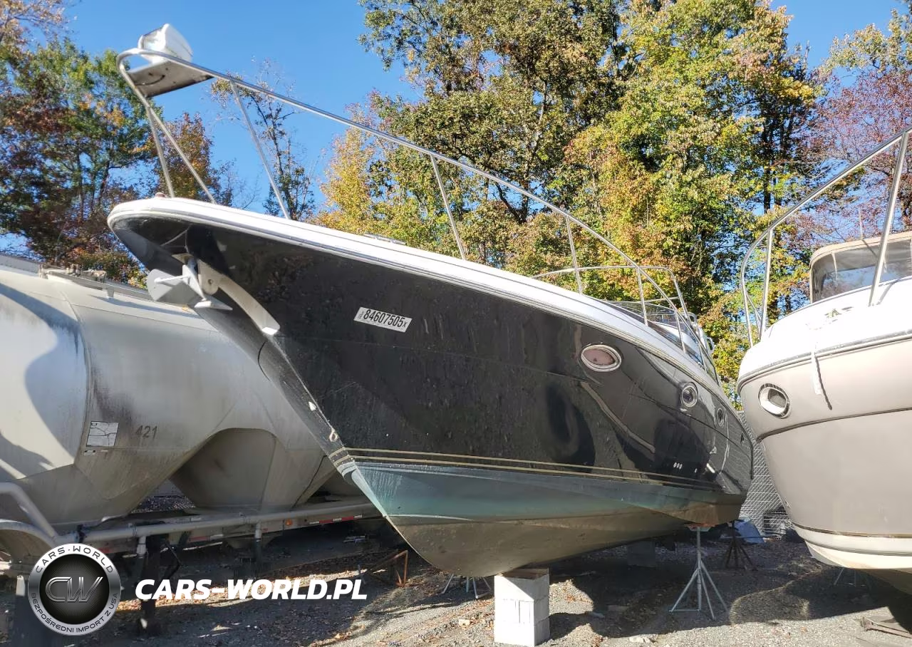 2000 Cruisers Yachts 3375 - Boat VIN:CRSUSZ12I900 - 2