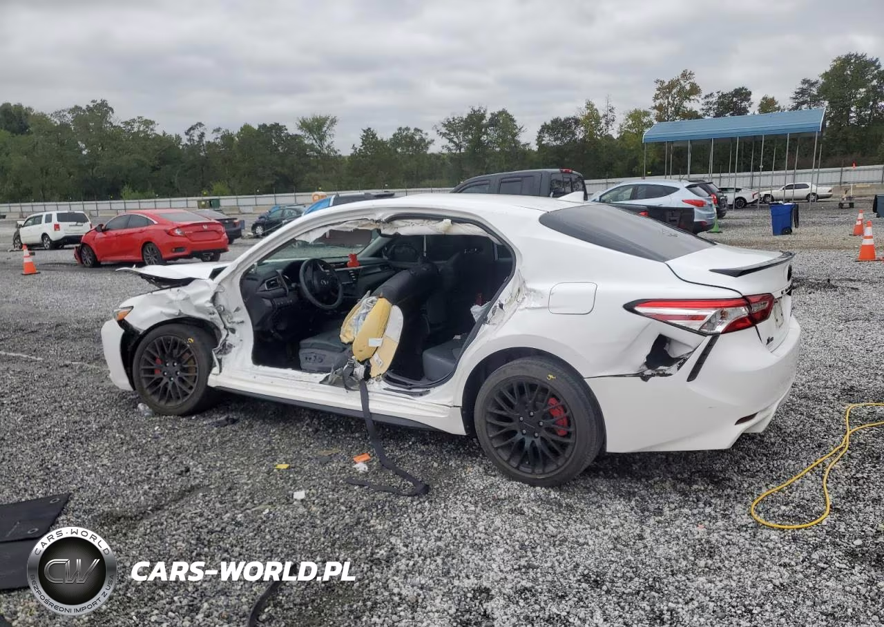 2020 Toyota Camry Se VIN:4T1G11AK4LU983842 - 2