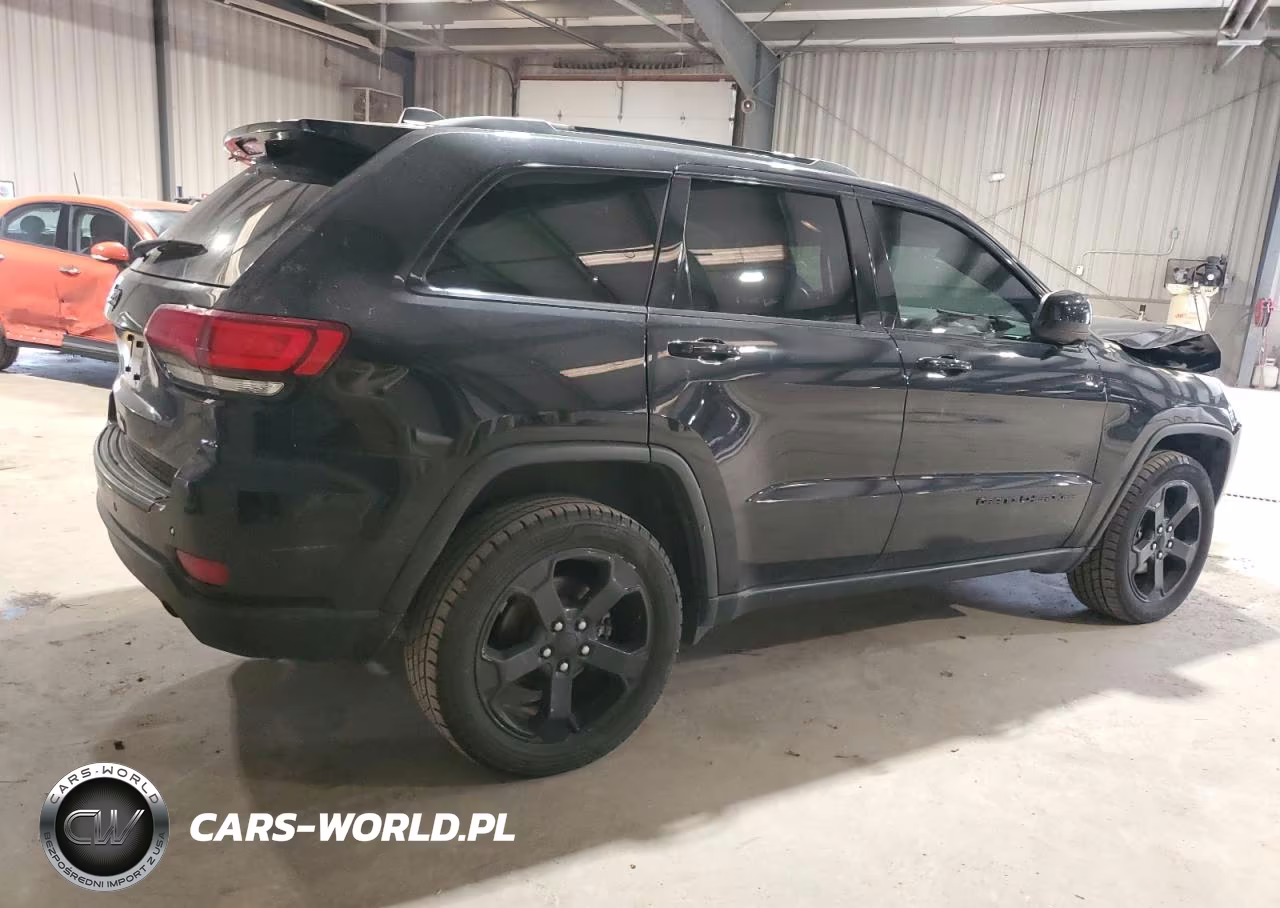 2019 Jeep Grand Cherokee Laredo VIN:1C4RJFAG9KC569062 - 3