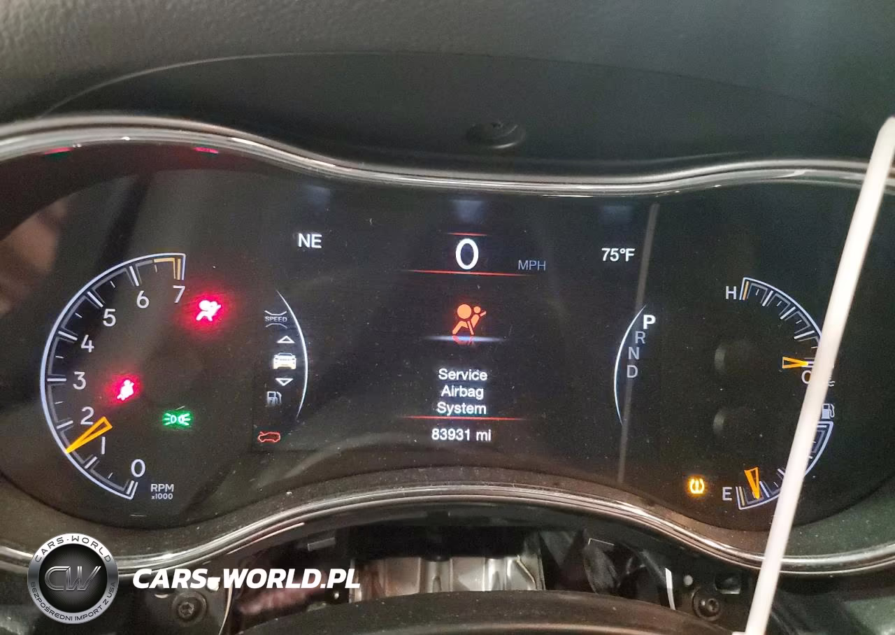 2019 Jeep Grand Cherokee Laredo VIN:1C4RJFAG9KC569062 - 9