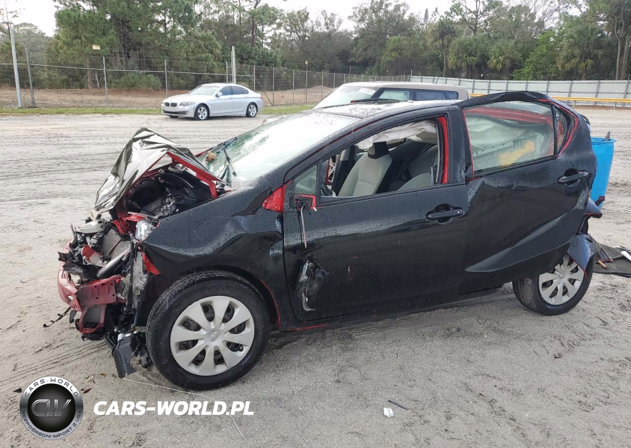 2013 Toyota Prius C One