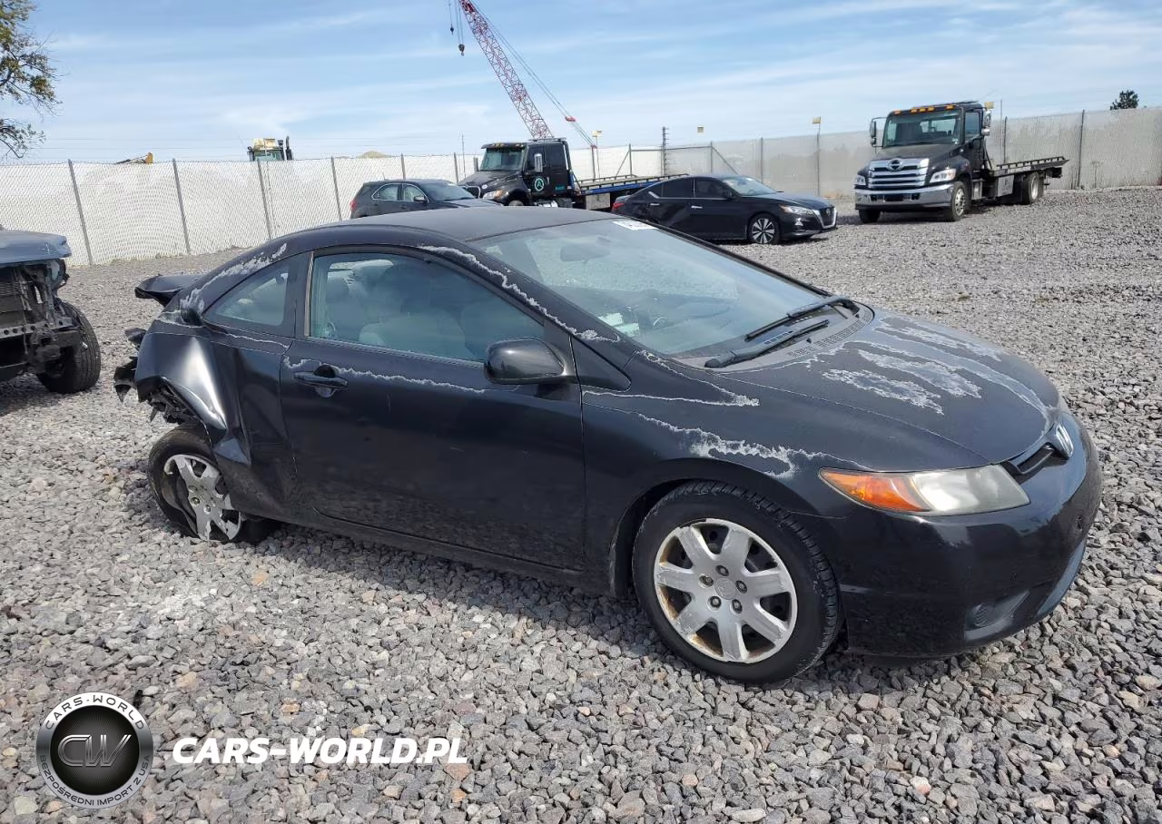 2007 Honda Civic Lx VIN:2HGFG12697H555680 - 4