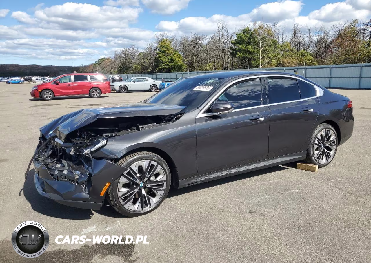 2025 BMW 530 Xi