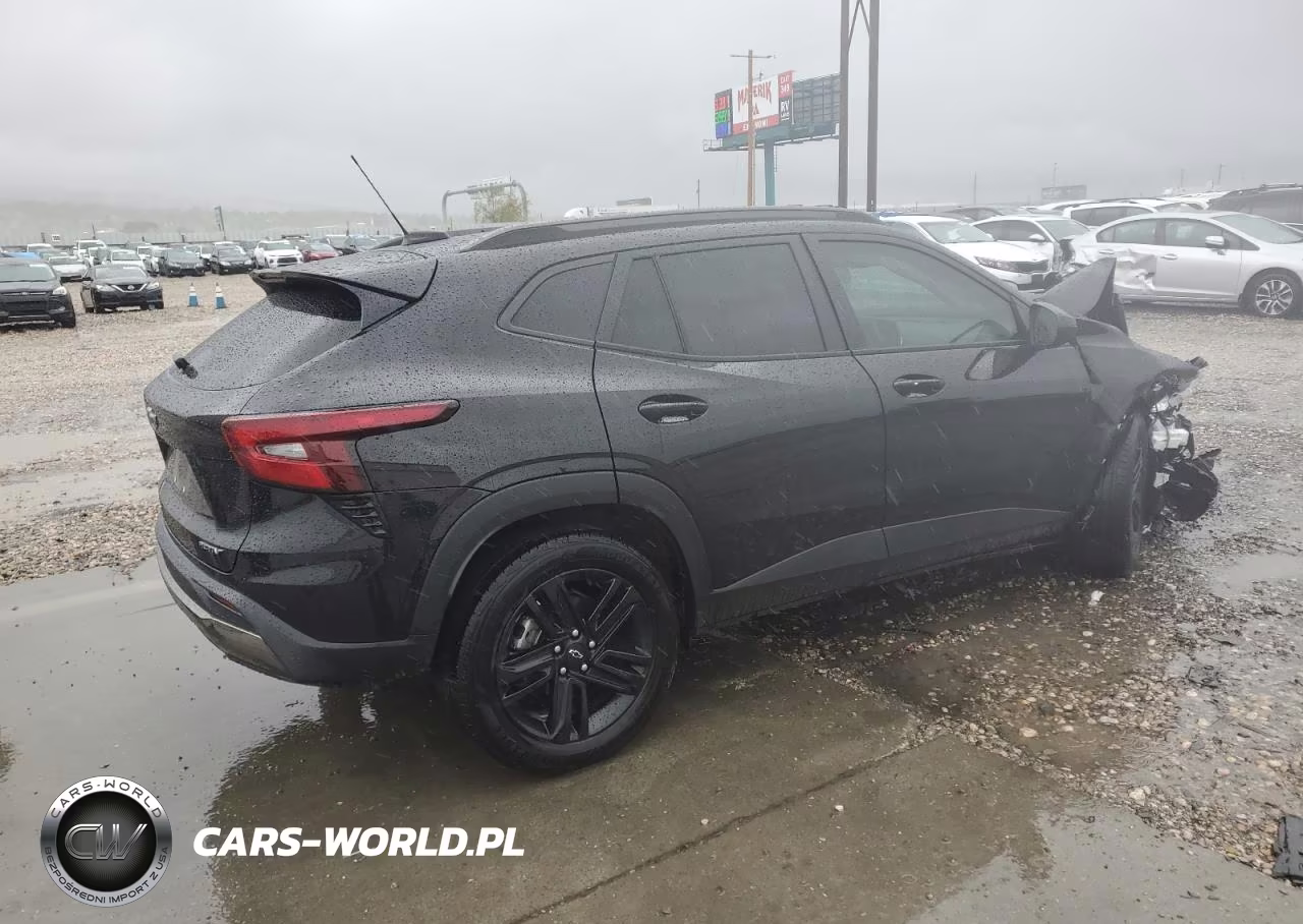 2025 Chevrolet Trax Activ VIN:KL77LKEPXSC070742 - 3
