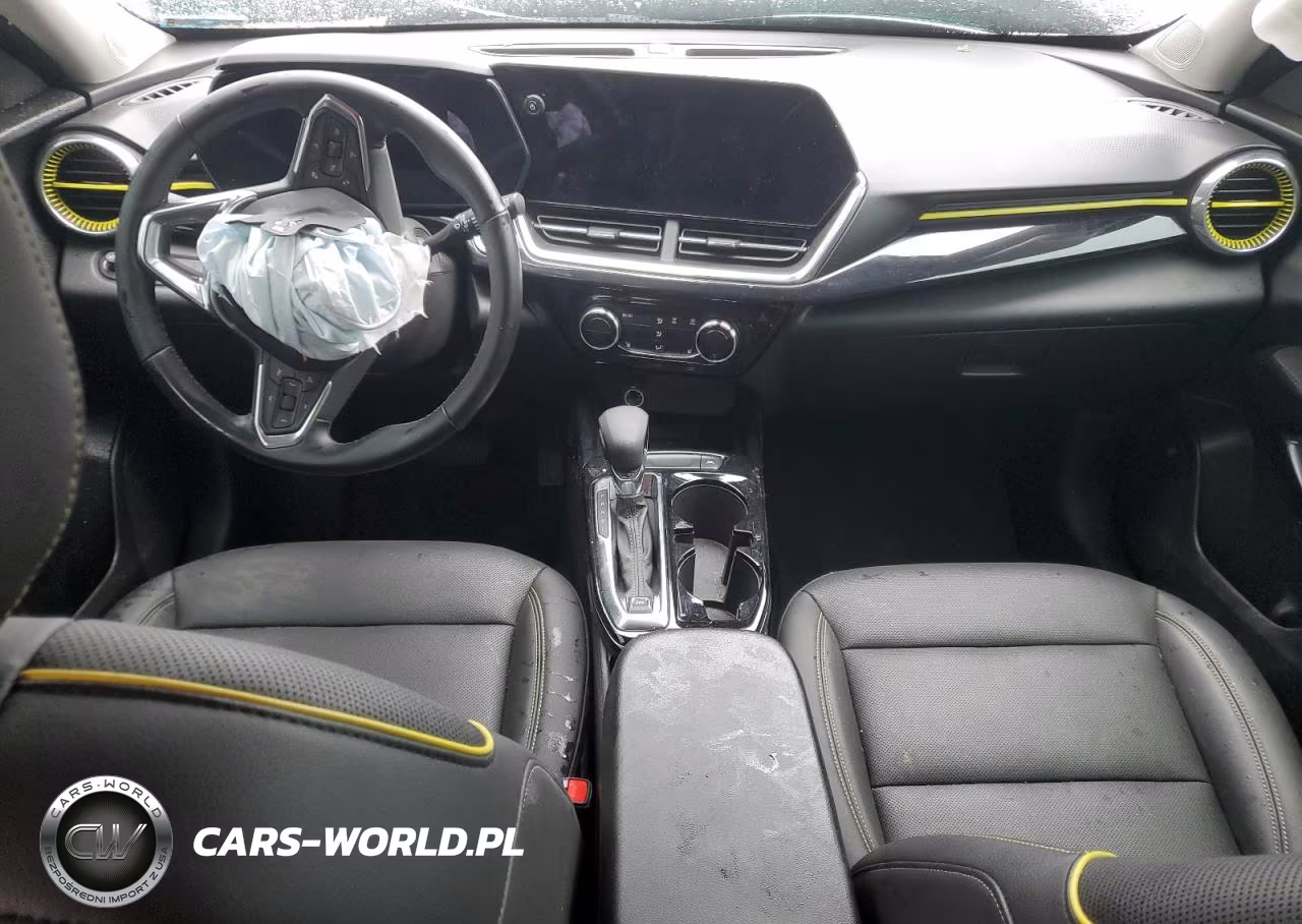 2025 Chevrolet Trax Activ VIN:KL77LKEPXSC070742 - 8