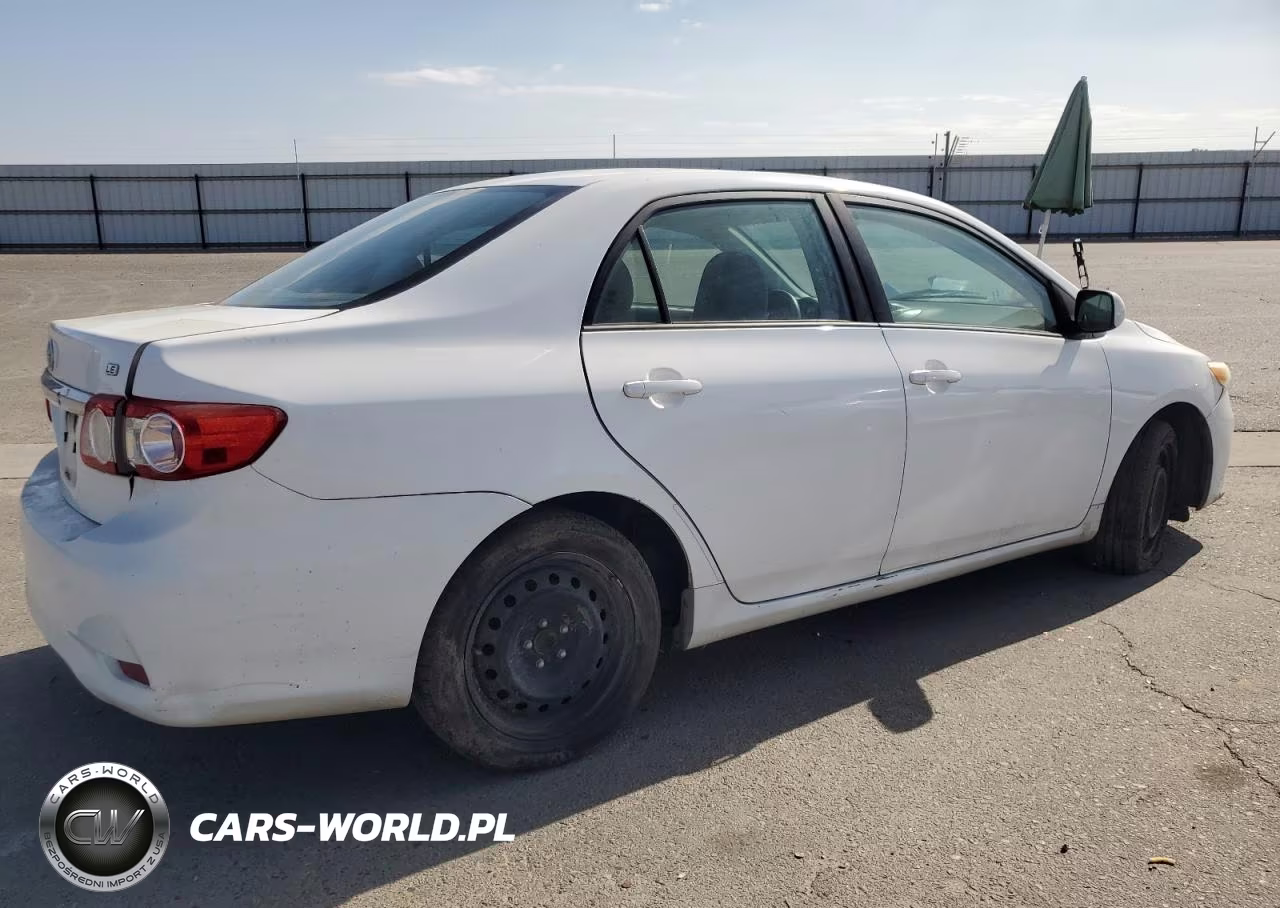 2012 Toyota Corolla Le VIN:5YFBU4EE0CP051923 - 3
