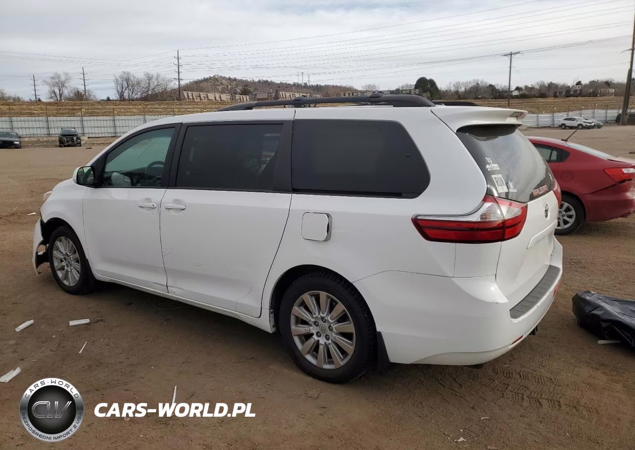 2015 Toyota Sienna Le VIN:5TDJK3DC2FS112132 - 2