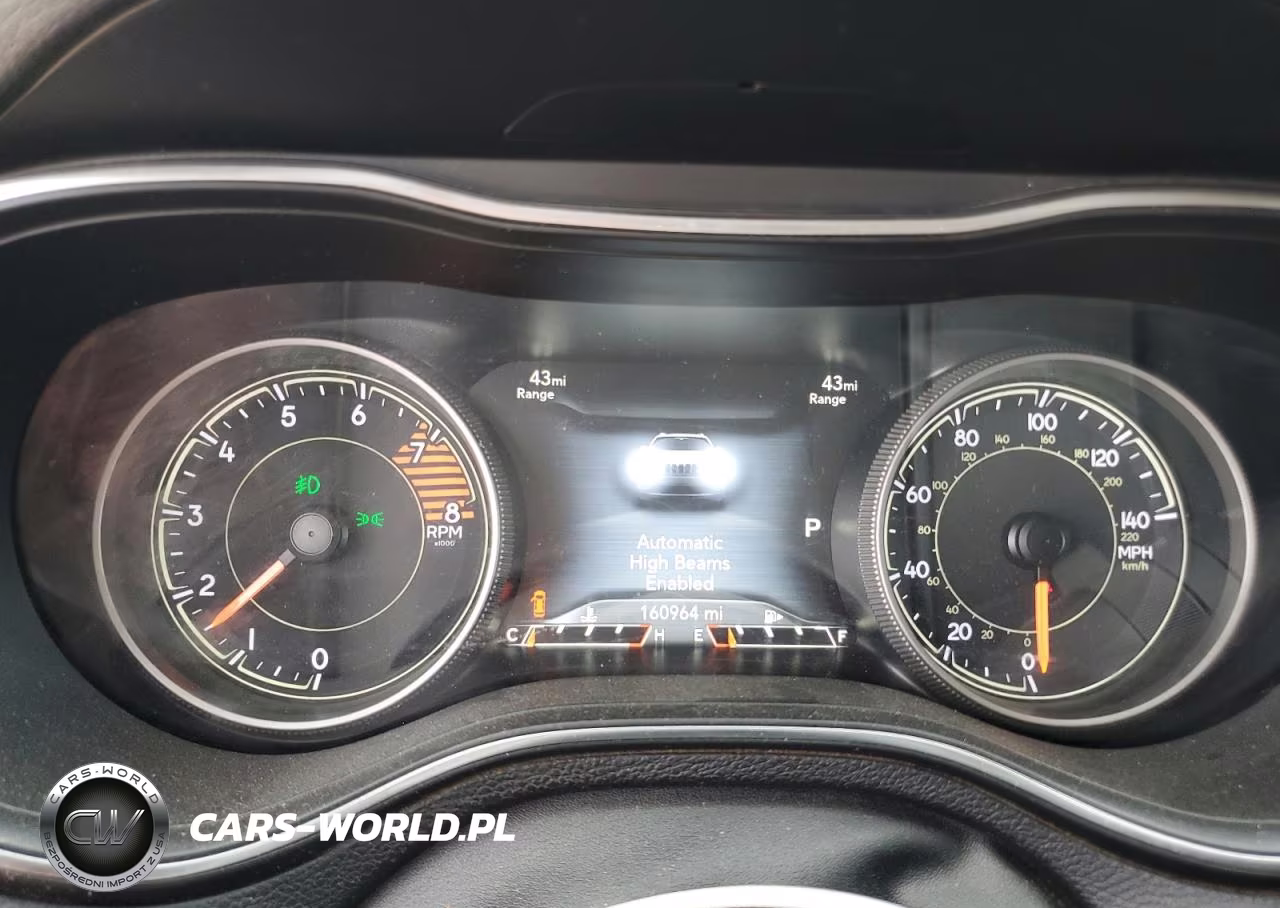 2019 Jeep Cherokee Trailhawk VIN:1C4PJMBX3KD353275 - 9