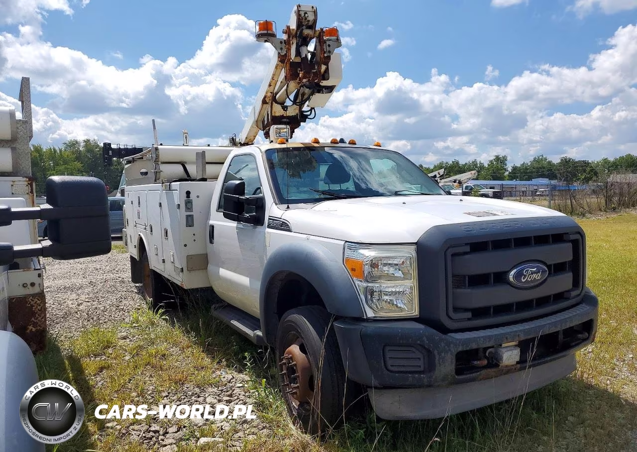 2013 Ford F450 Super Duty Bucket Truck – zdjęcie 1 z 10