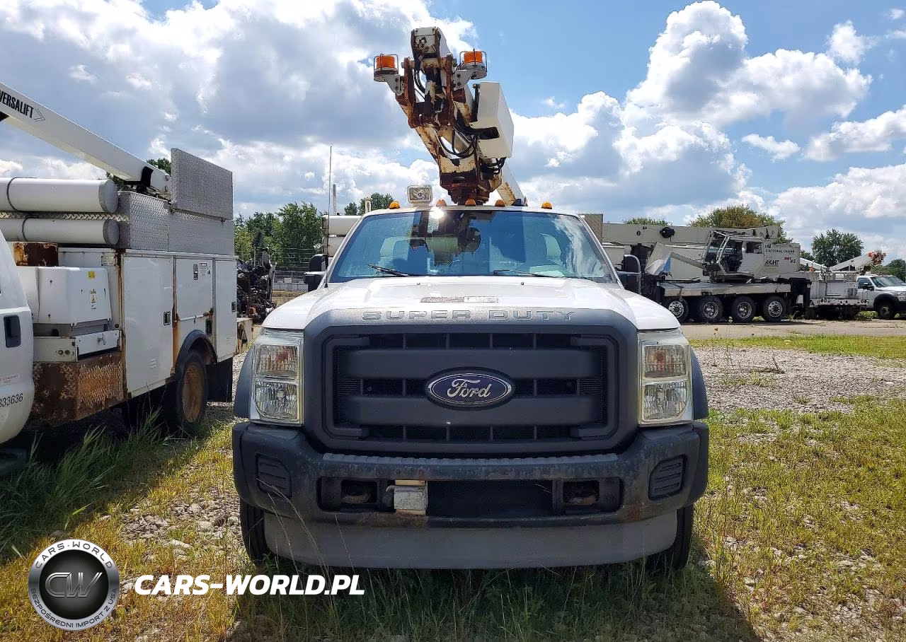 2013 Ford F450 Super Duty Bucket Truck VIN:1FDUF4GY6DEB43056 - 9