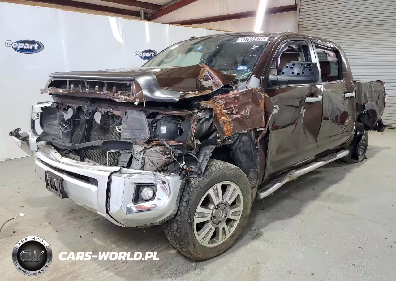 2014 Toyota Tundra Crewmax Platinum