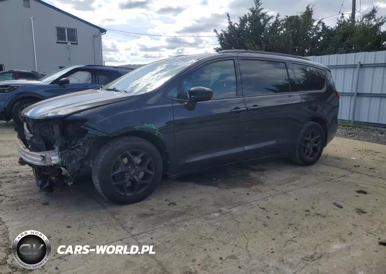 2019 Chrysler Pacifica Touring L Plus