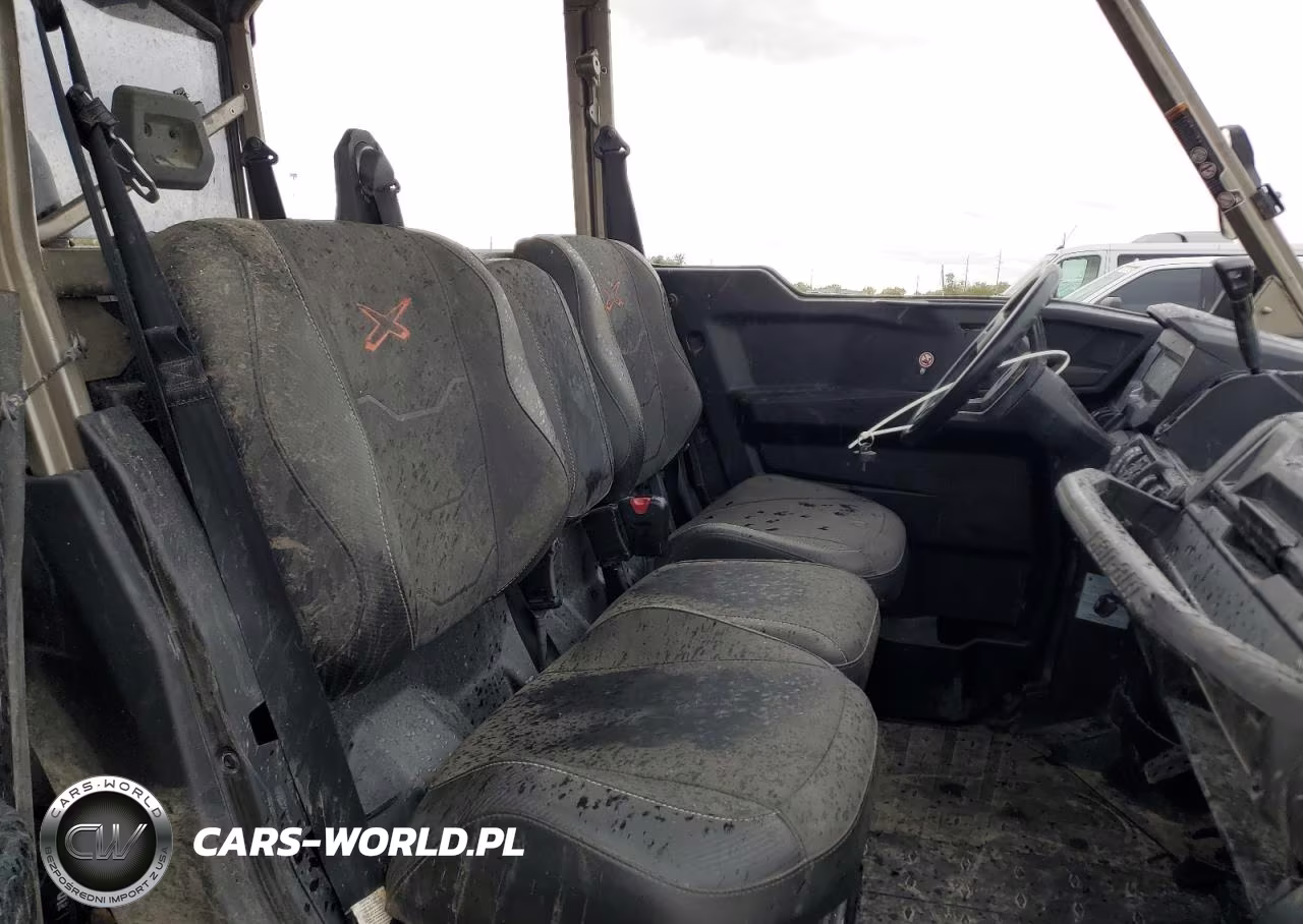 2023 Can-Am Defender X Utility Vehicle VIN:3JBUAAX41PK001130 - 5