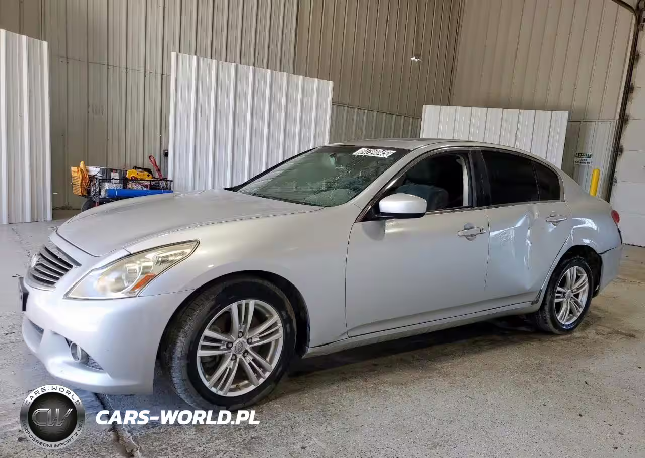 2013 Infiniti G37