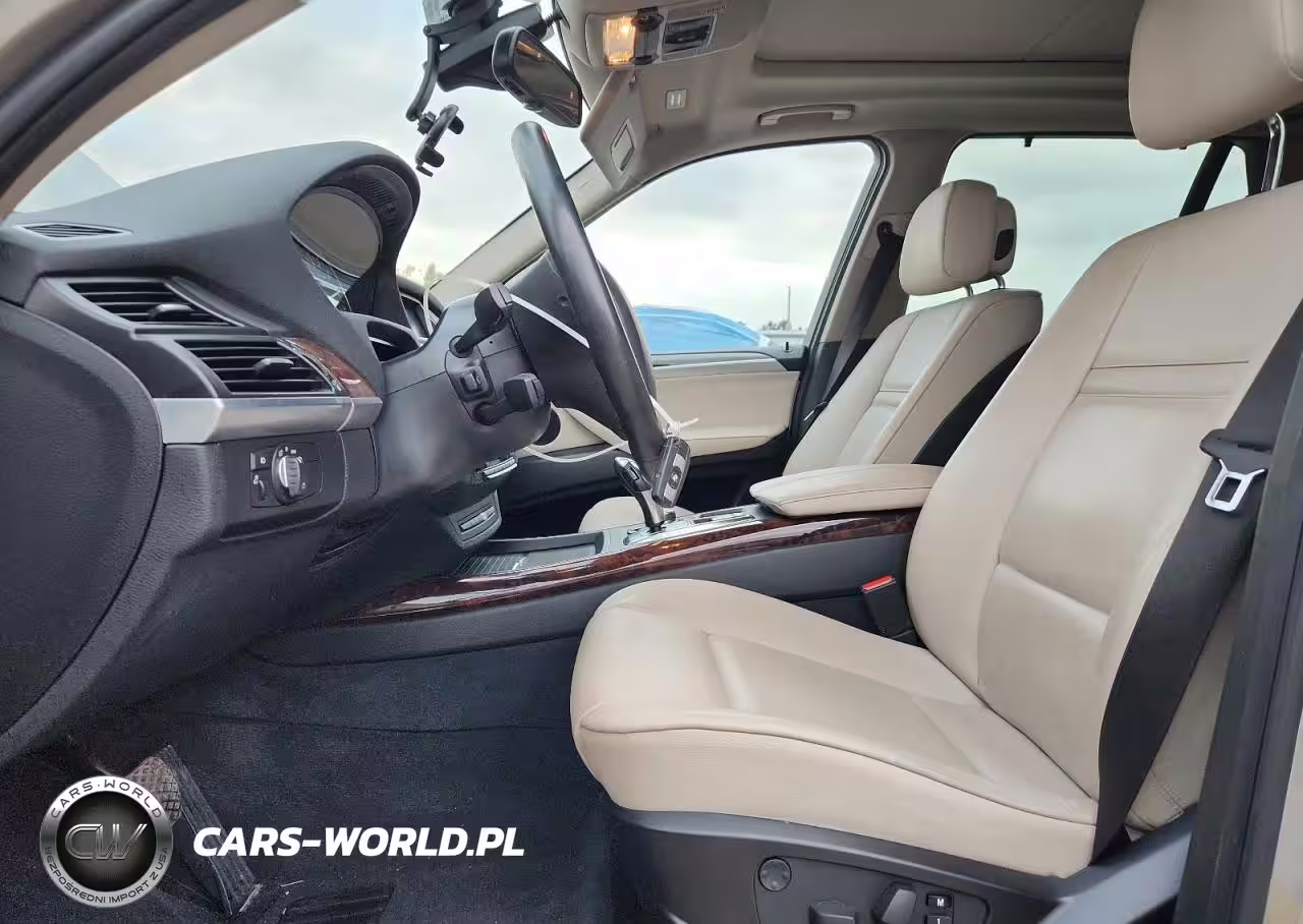 2012 BMW X5 xDrive35I VIN:5UXZV4C57CL747572 - 7