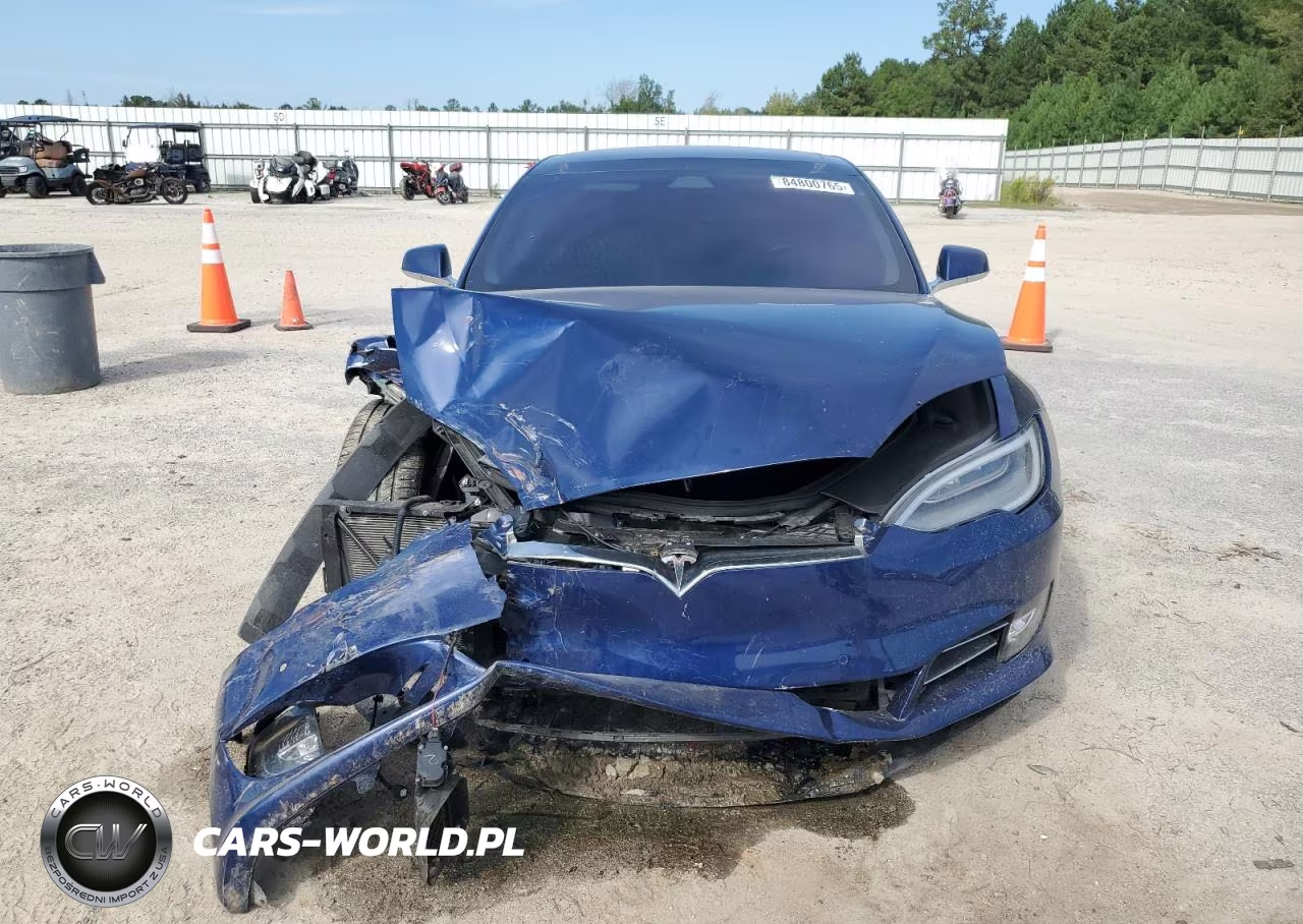 2016 Tesla Model S VIN:5YJSA1E26GF168128 - 5