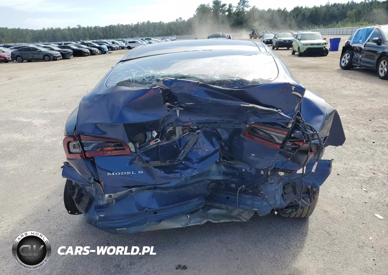 2016 Tesla Model S VIN:5YJSA1E26GF168128 - 6
