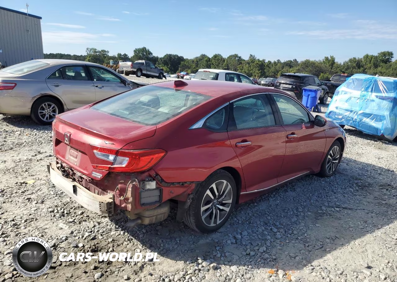 2018 Honda Accord Touring Hybrid VIN:1HGCV3F95JA011594 - 3