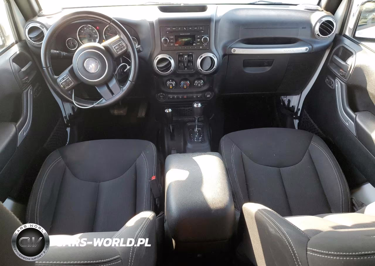 2016 Jeep Wrangler Unlimited Sahara VIN:1C4HJWEGXGL114234 - 8