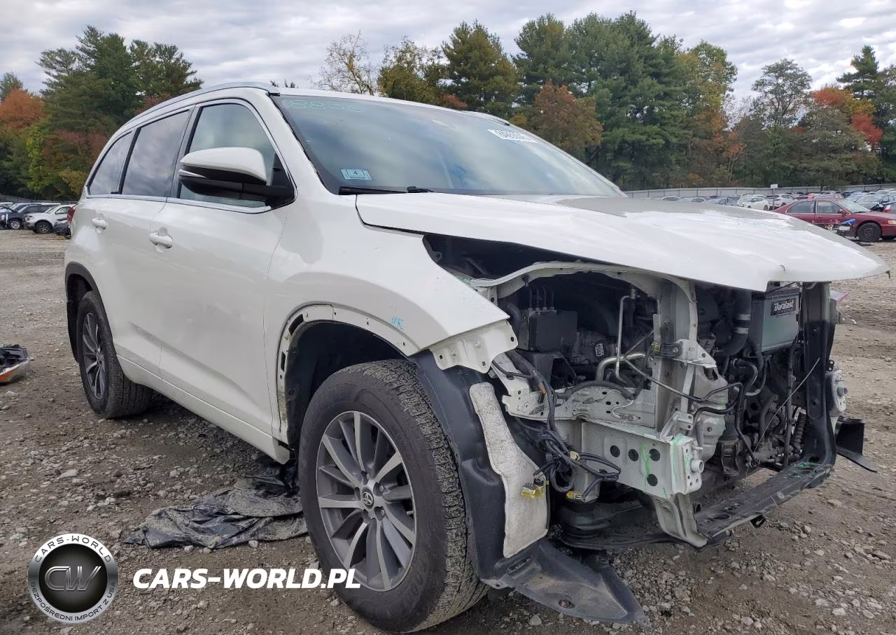 2017 Toyota Highlander Xle VIN:5TDJZRFH7HS513489 - 4