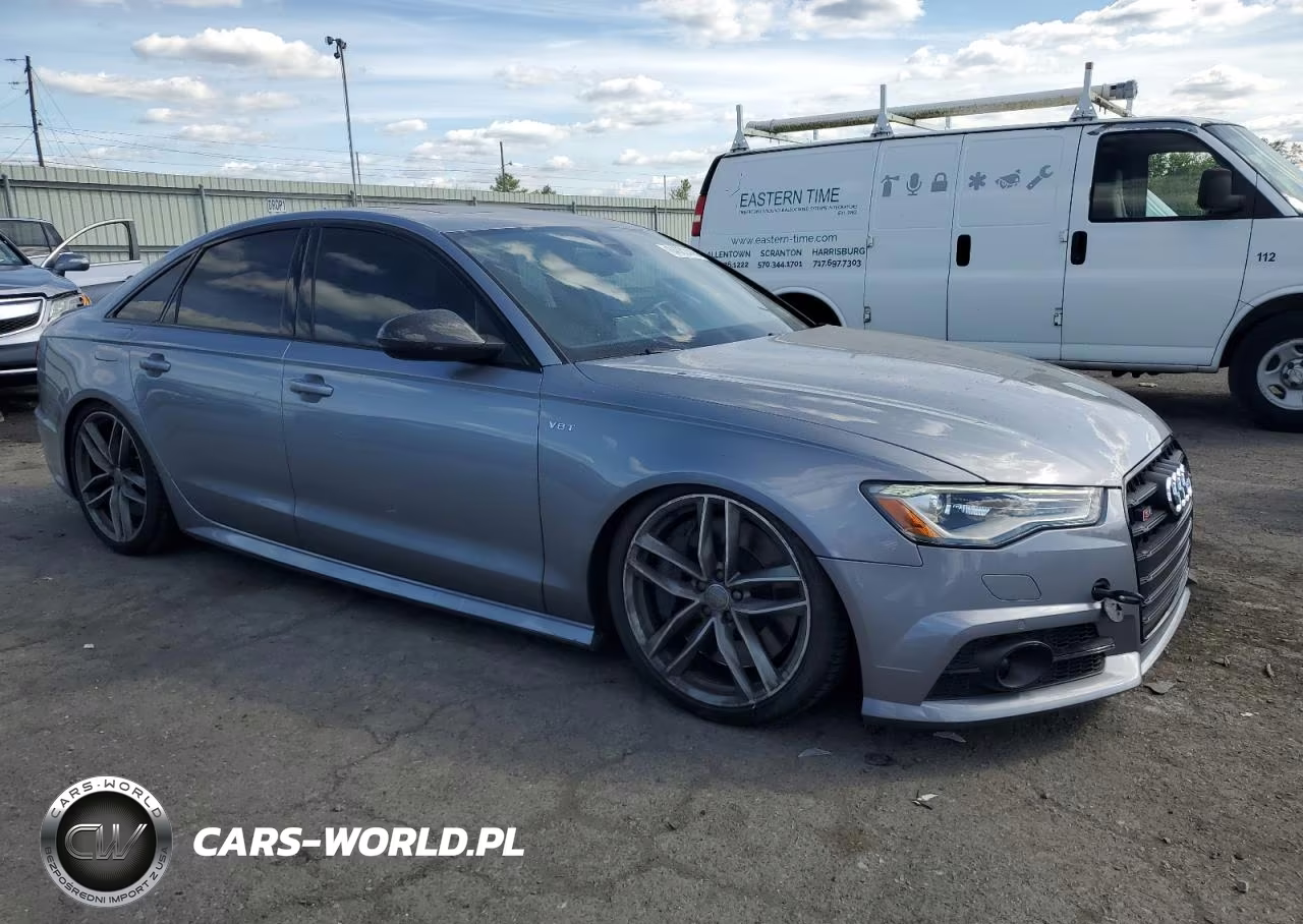2017 Audi S6 Premium Plus VIN:WAUFFAFCXHN131173 - 4