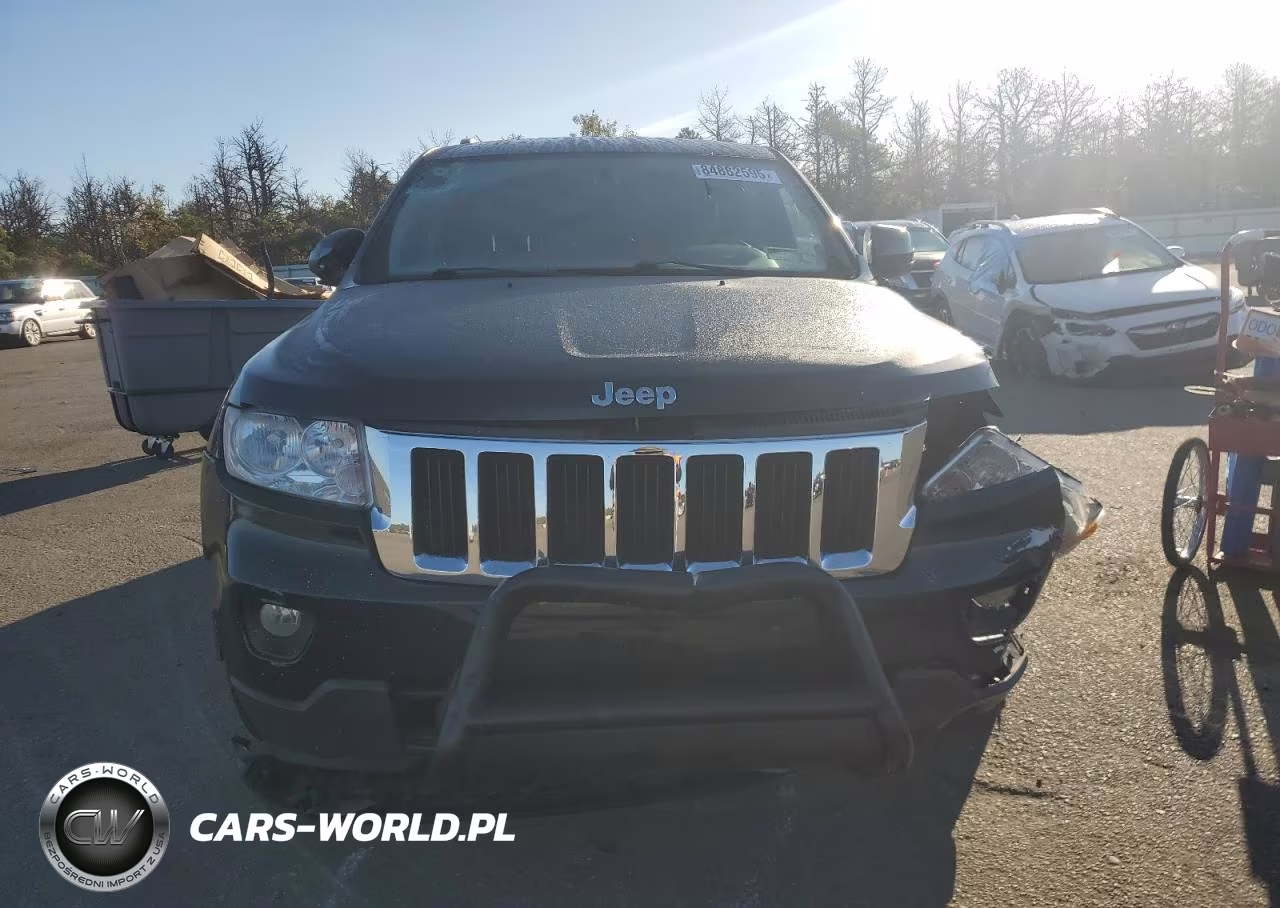 2011 Jeep Grand Cherokee Laredo VIN:1J4RR4GG4BC520883 - 5