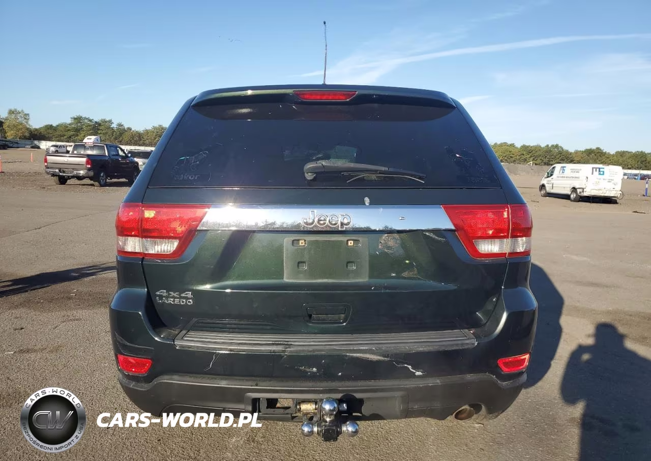 2011 Jeep Grand Cherokee Laredo VIN:1J4RR4GG4BC520883 - 6